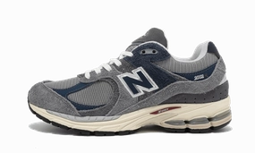1906 New Balance Loafer 2002R Navy Castlerock