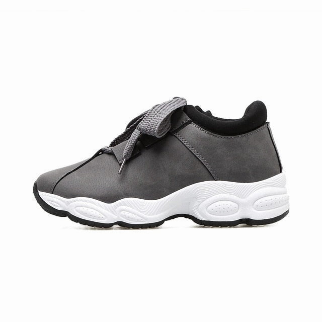 2019 New Stylish Woman Running Shoes Increasing 4CM INS High Heel Sneakers Women Height Platform Breathable Sports Walking Gilrs Running Gym Shoes