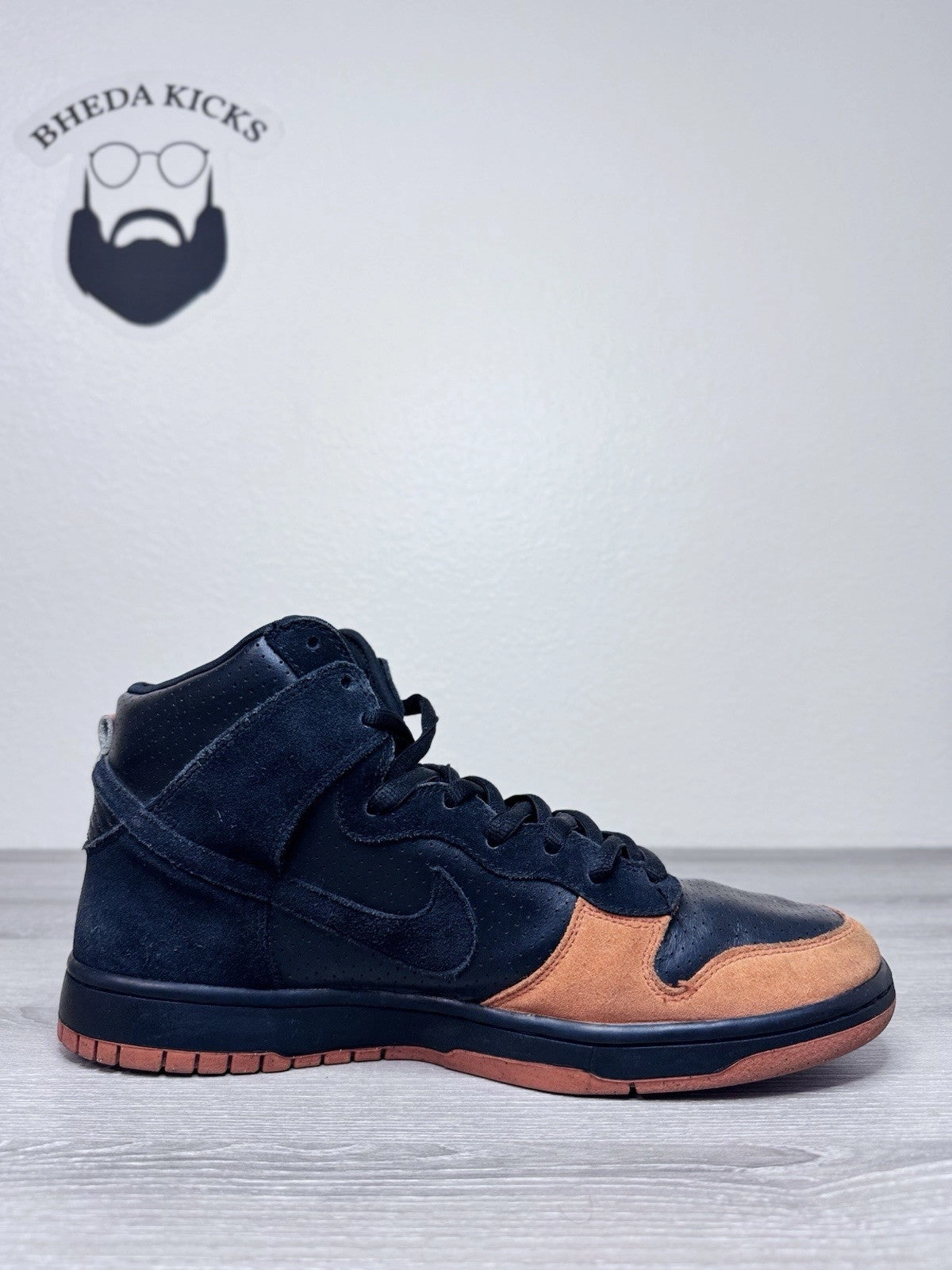 Size 12 - Nike SB Dunk High Black Solar Orange 305050-005 Preowned Authentic Asics Tennis Shoes On Sale