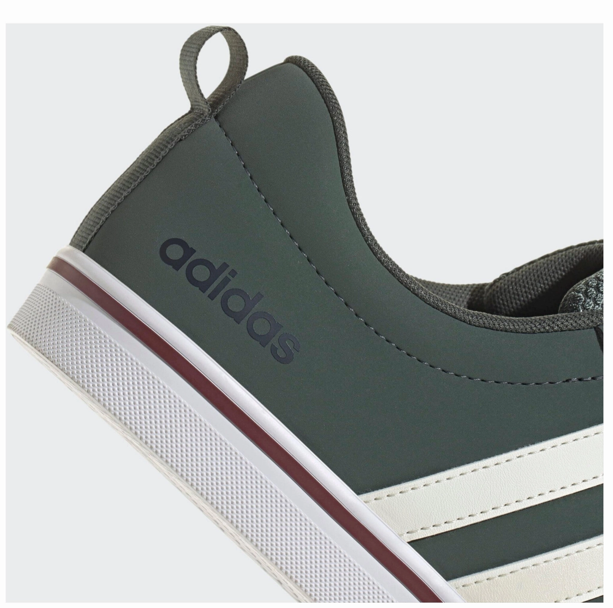 ADIDAS VS PACE 2.0 Vert fort Adidas Running Shoes Traction Technology