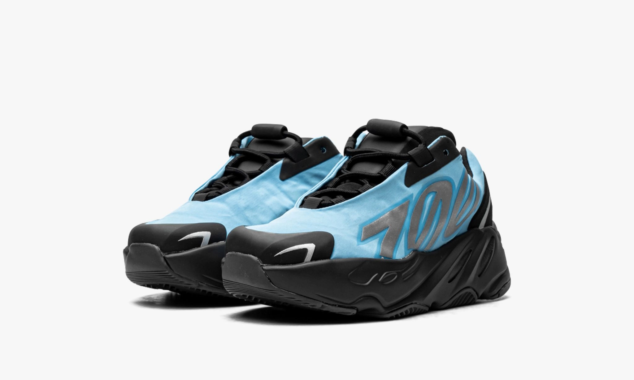 Adidas Yeezy Boost 700 MNVN "Cyan" Pre-Owned Adidas Forum Mid Shoes