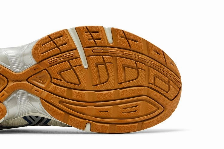 ASICS Gel-1130 Pale Oak Grand Shark Asics Size 16 Shoes