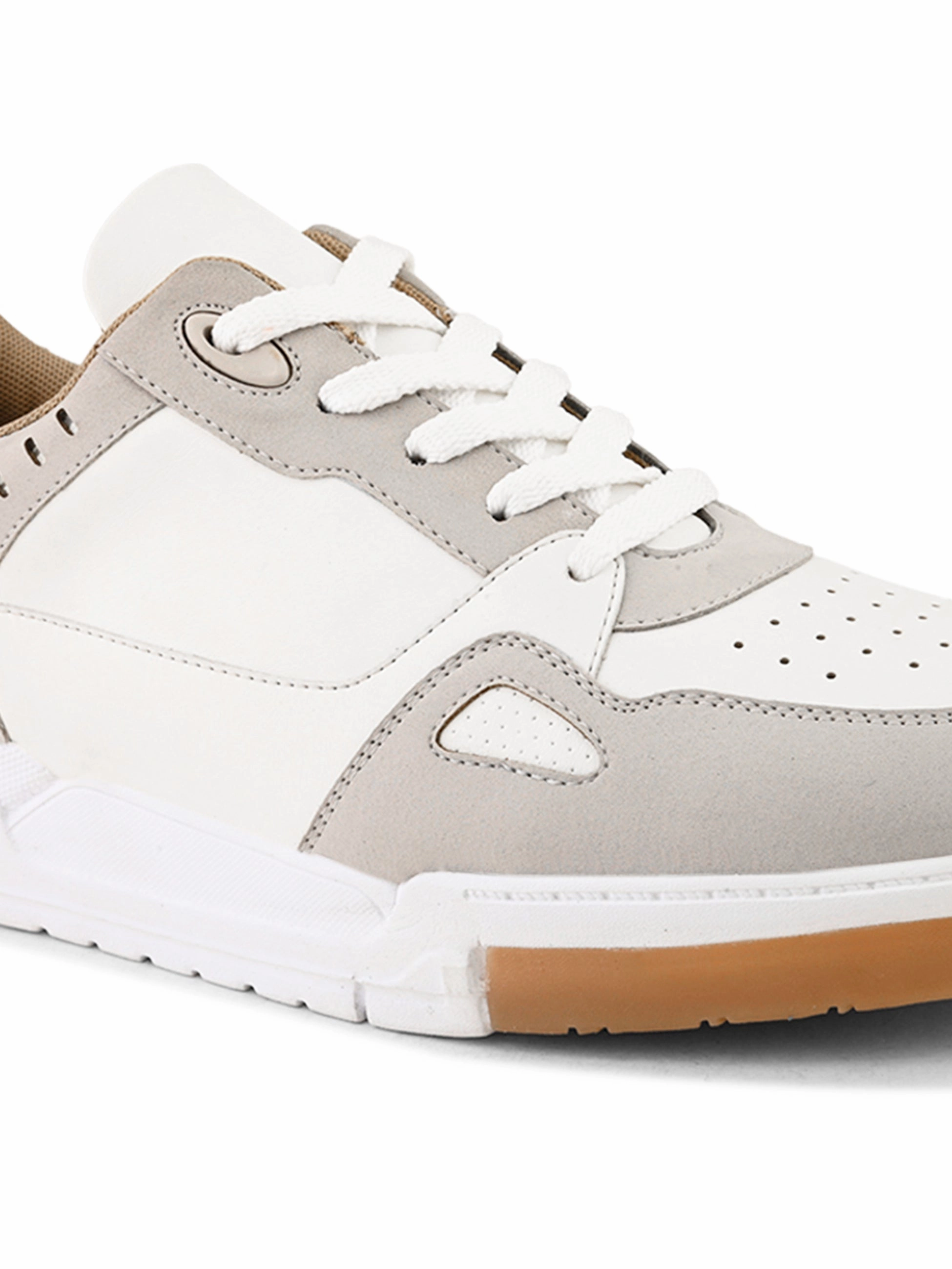 Casual Closed Toe Summer Shoes SAN FRISSCO Men Light Weight White Casual Sneakers