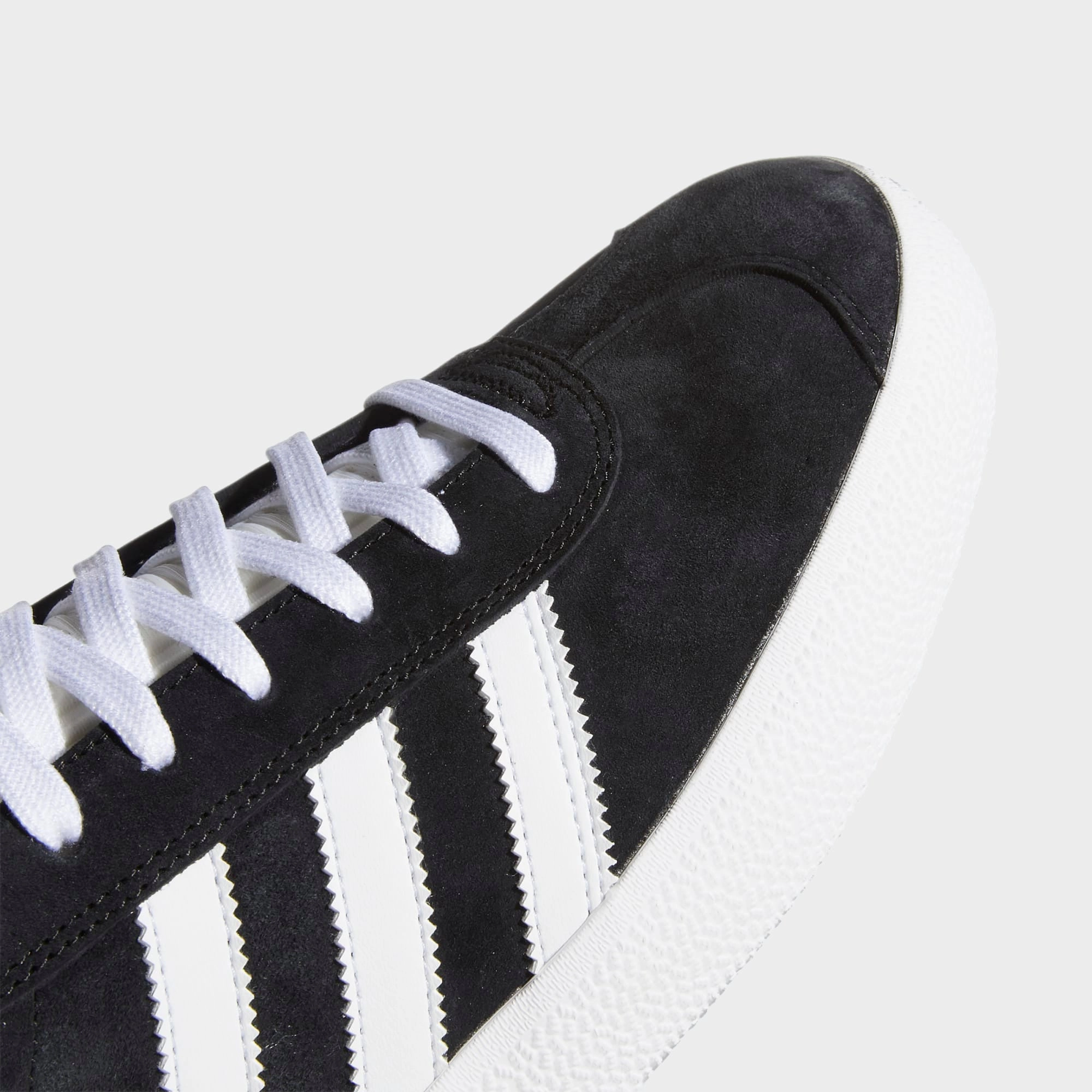 ADIDAS GAZELLE ADV - BLACK/WHITE Adidas Basketball Shoes 2010