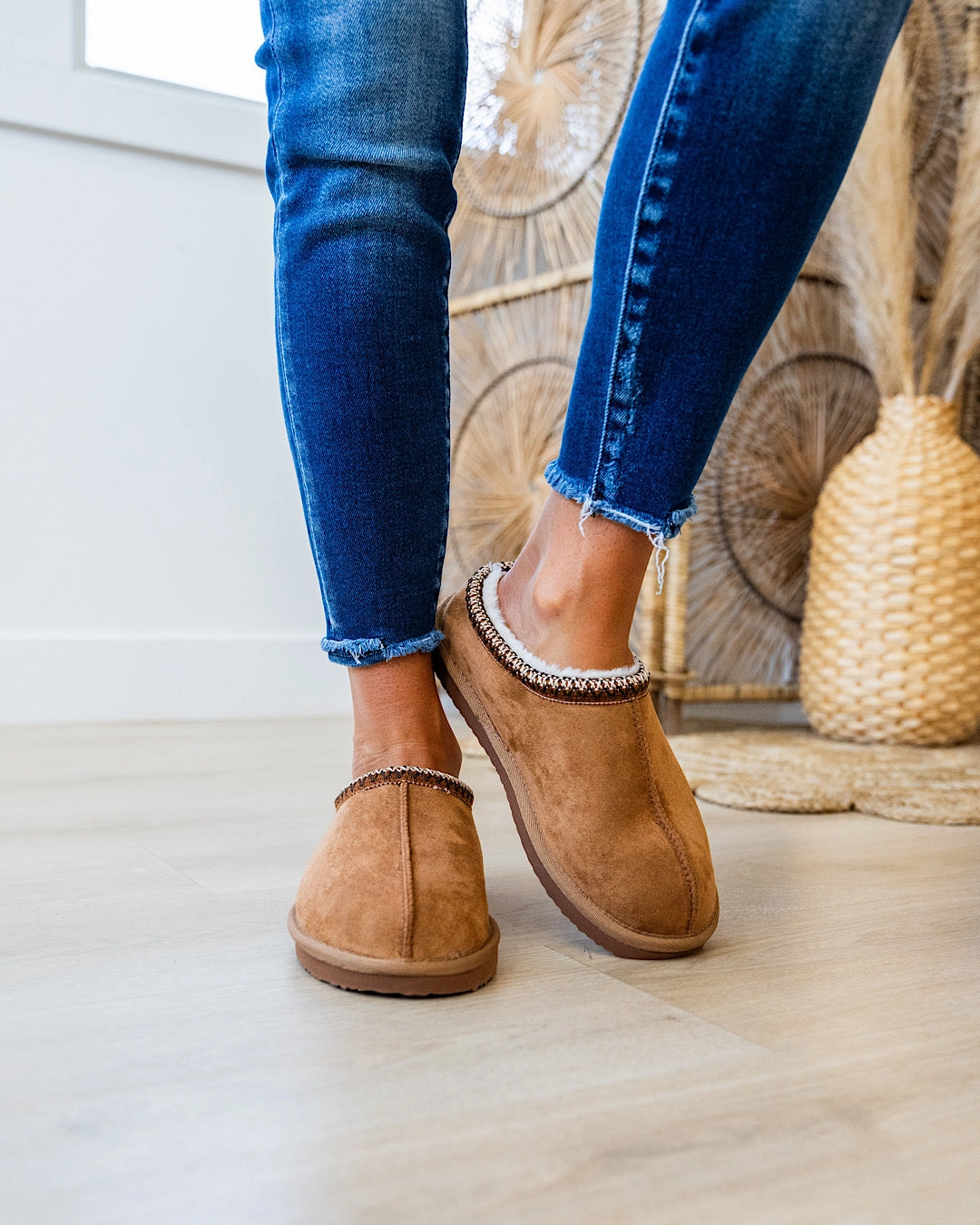 Very G Sparks Slippers - Tan SALE Fake Slippers