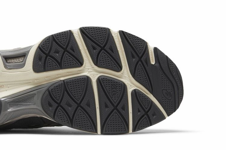 ASICS Gel-NYC Oatmeal Obsidian Grey Asics Running Shoes Release Dates