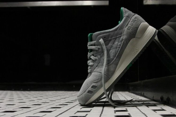 ASICS Gel-Lyte III size? Tsavorite Asics Cushion Running Shoes