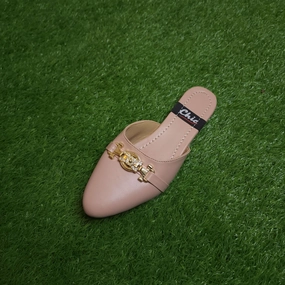 Beige Buckle Mules In Flat Sole Flat Shoes With Chain