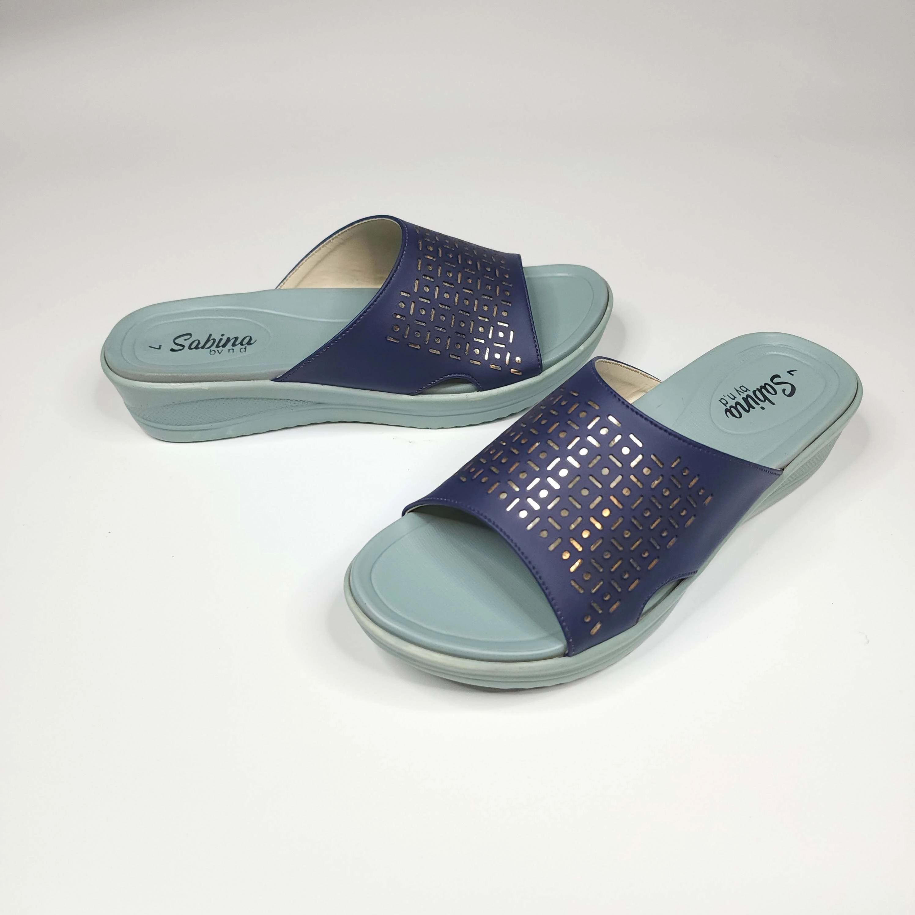 Blue Slippers in Short Wedge Tabi Slippers