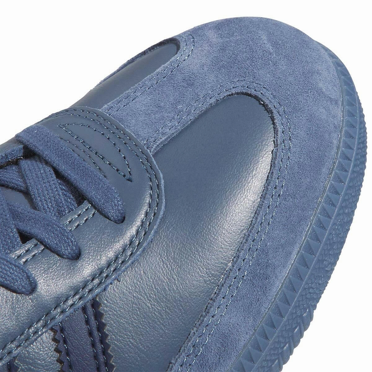 Adidas Terrex Mid Hiking Shoes Adidas - Samba Adv Shoes Preloved Ink/Gold Metallic