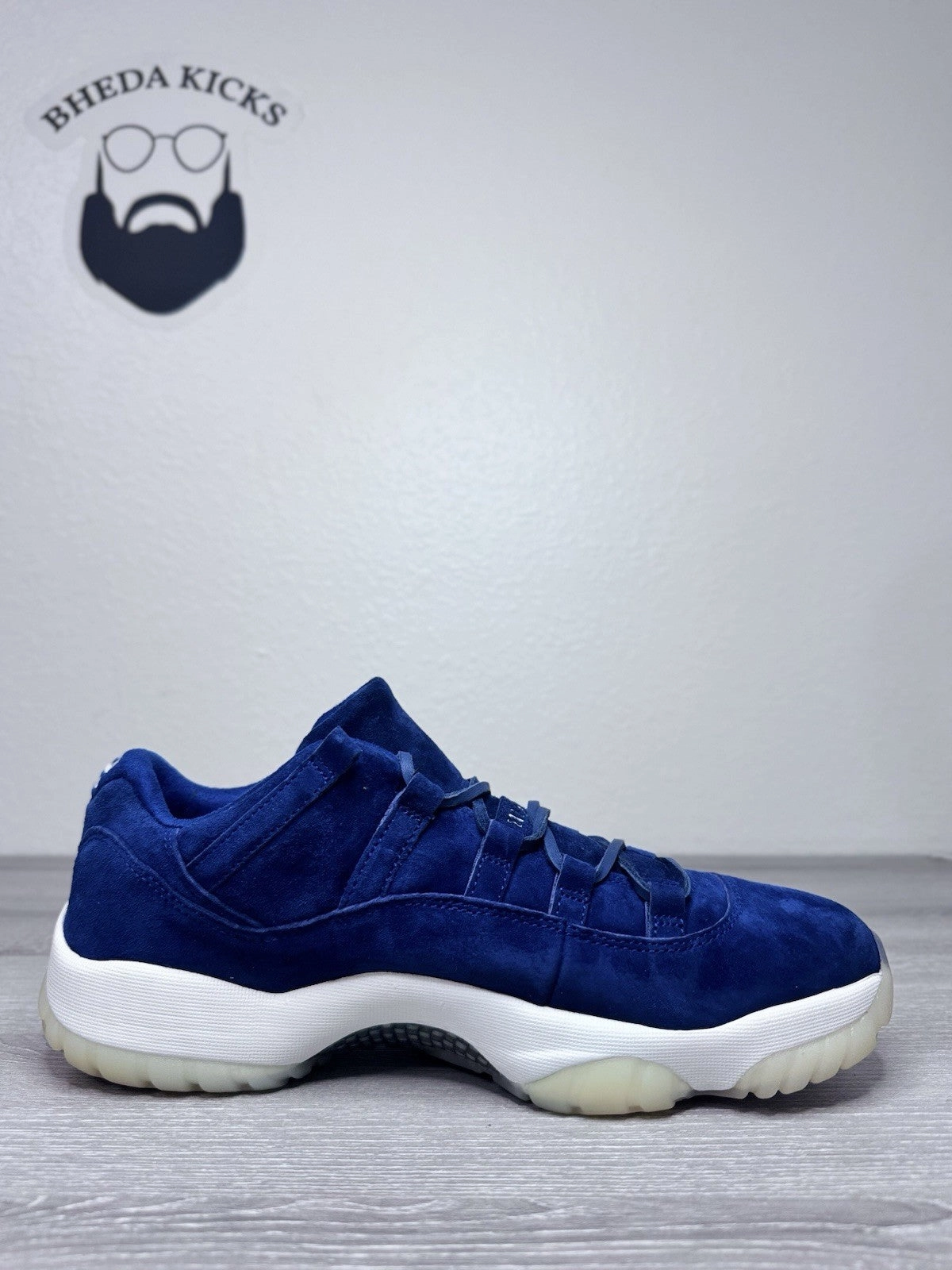 Asics Trail Stability Shoes Size 10.5 - Nike Air Jordan 11 Retro Low Jeter 2018 Yankees AV2187-441 Preowned