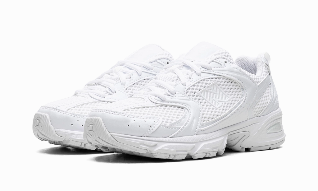 Red New Balance Women's Sneakers New Balance 530 "Triple White"