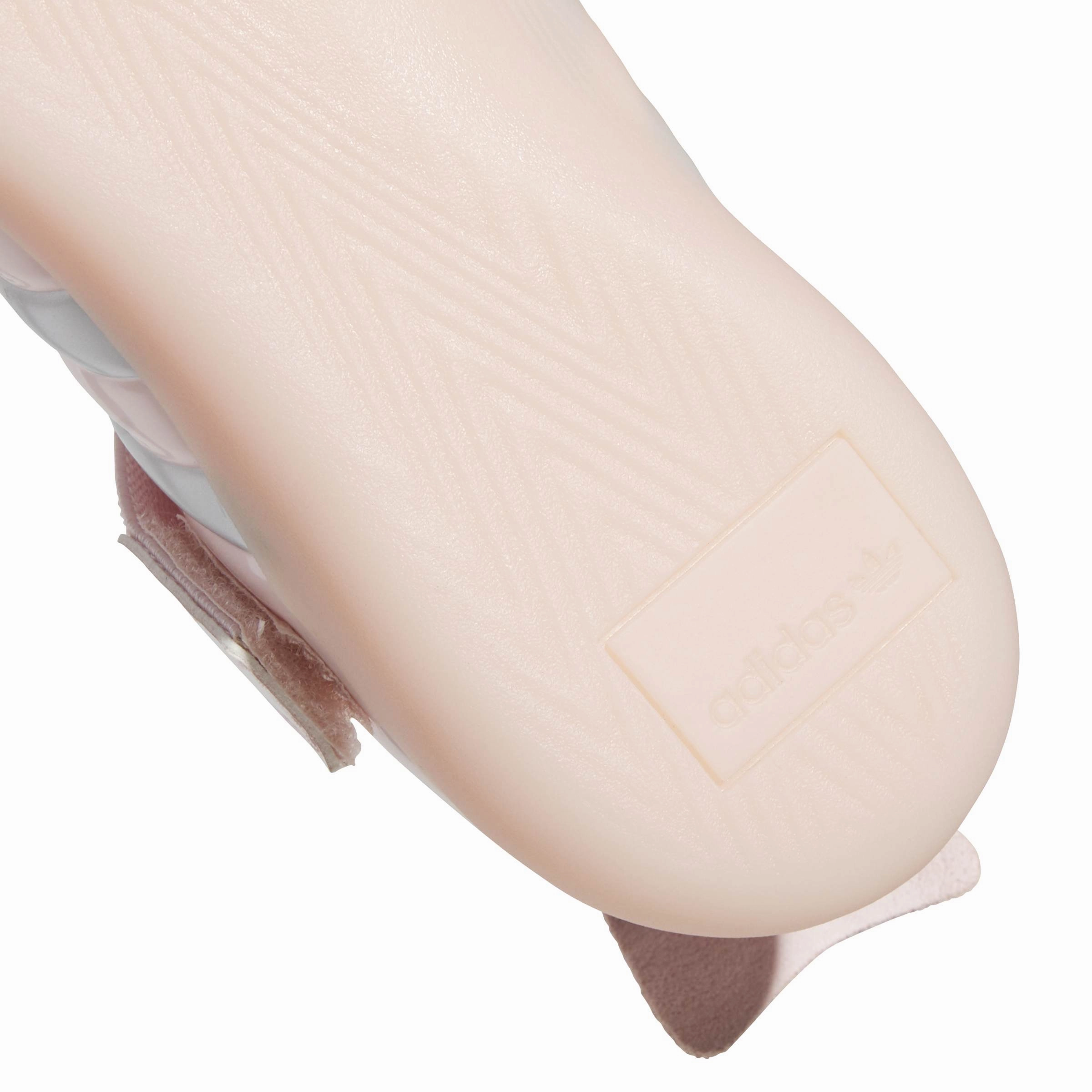   CLOT   Caroline H Taekwondo 'Soft Pink' Adidas Run 84 Shoes