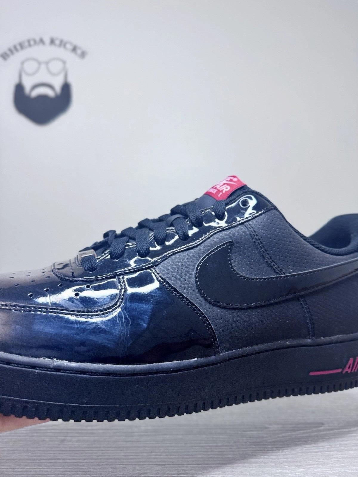 Size 14 - Nike Air Force 1 low '07 Black Sport Red 315122-021 Preowned 2010 Asics Gel Kayano 22 Running Shoe