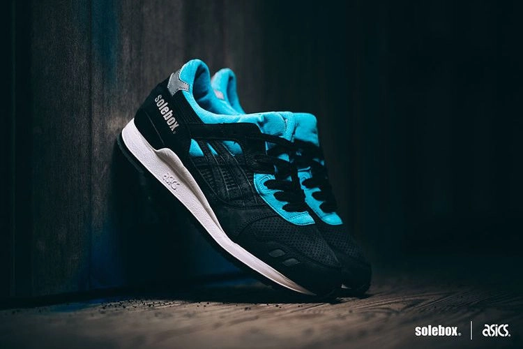 Best Shoes For Supination ASICS Gel-Lyte III Solebox Blue Carpenter Bee