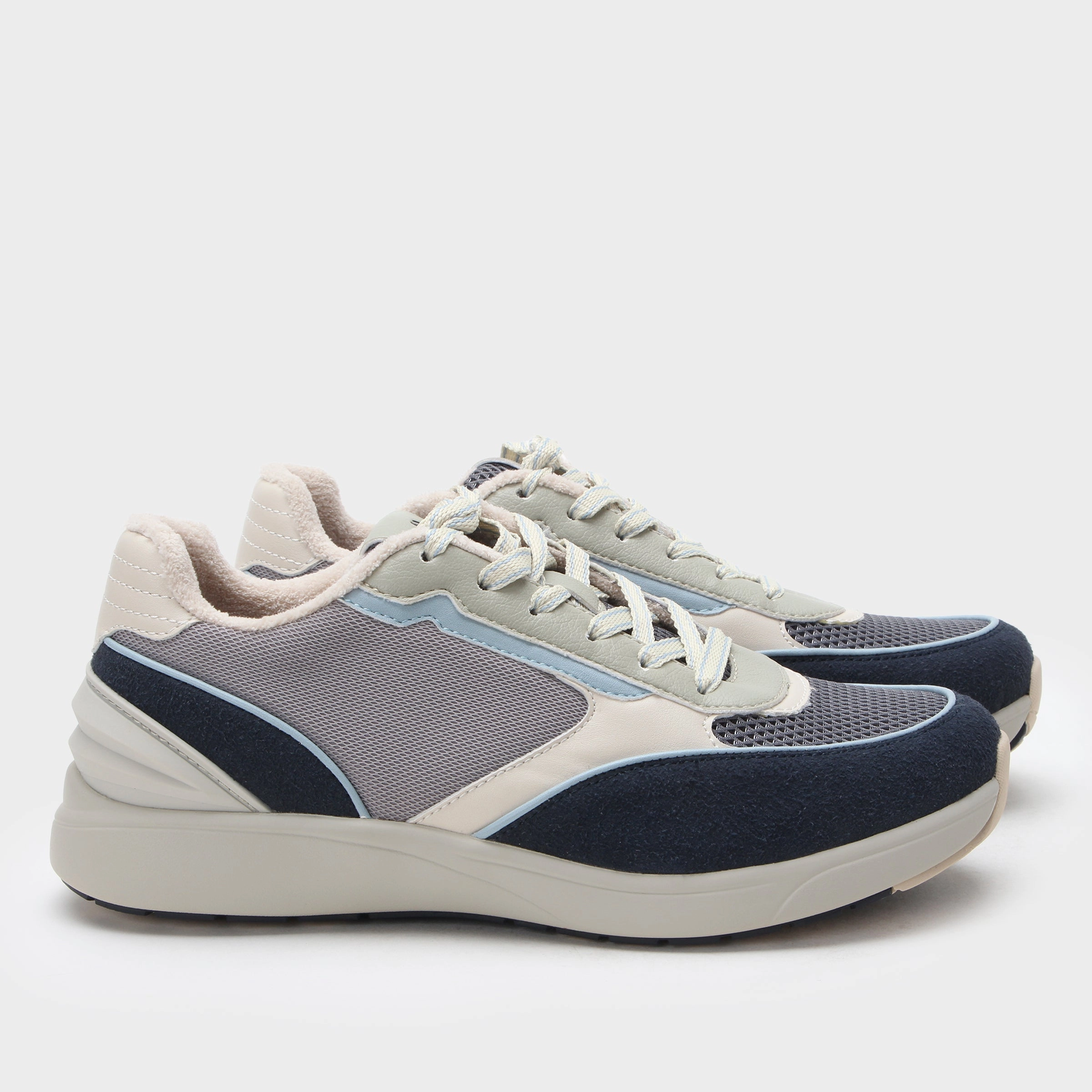 Jolt 4 Running Shoes Embyr Retro Blue Shoe