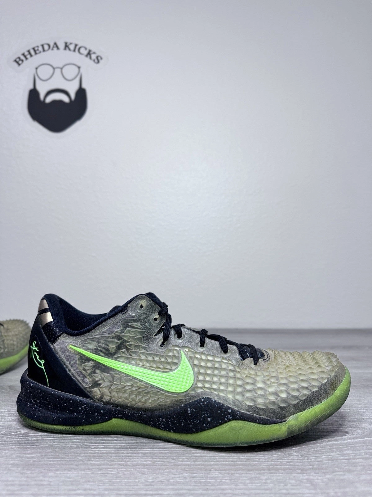 Size 10 - Nike Kobe 8 VIII System SS Christmas 2013 Snakeskin 639522-001 Asics Shoe Return