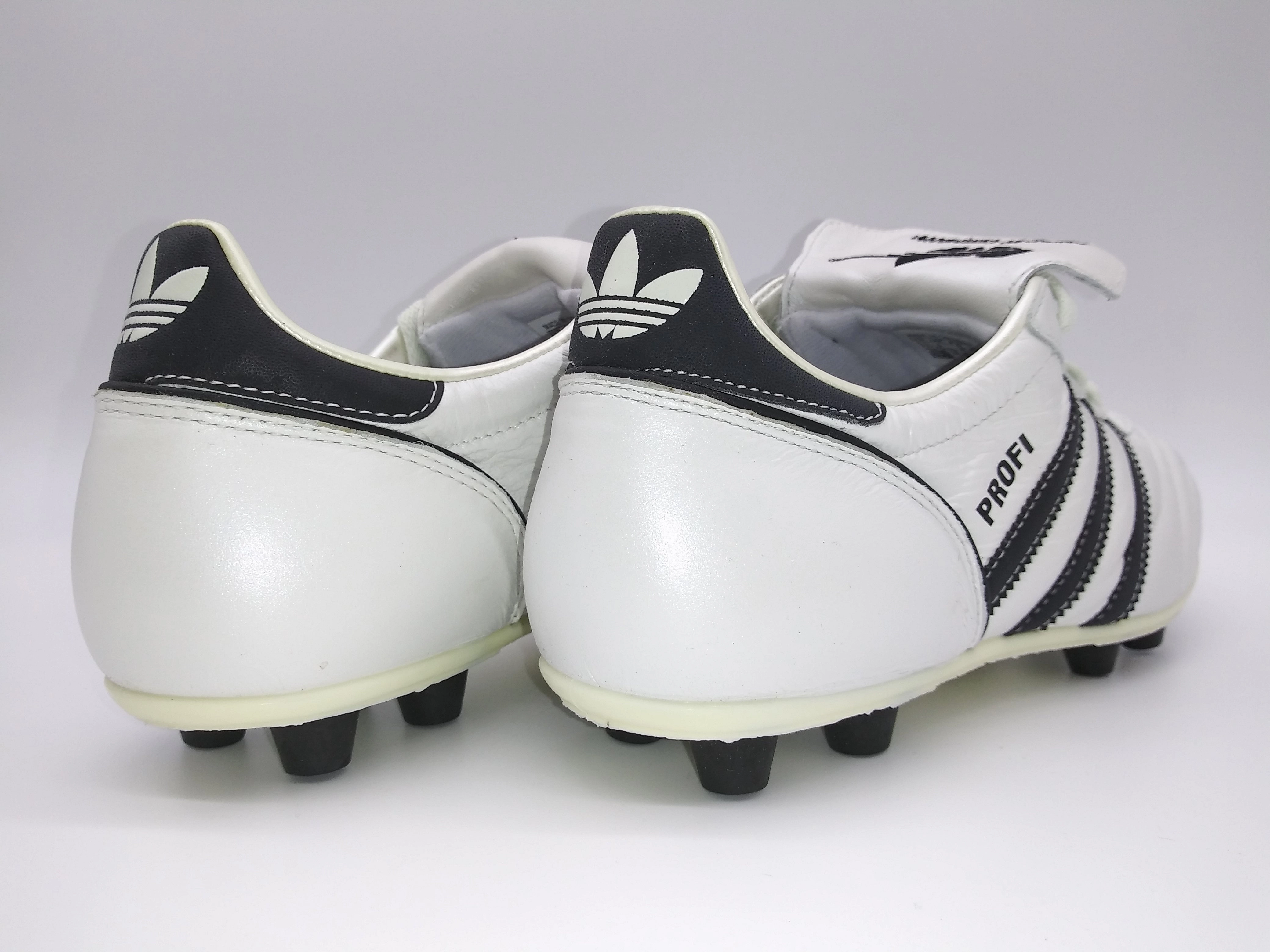 Adidas Nmd_r1 V2 Running Shoes Adidas Profi Liga White Black