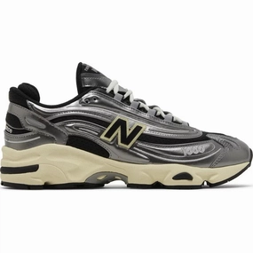 New Balance Sneakers Red New Balance 1000 'Silver Metallic'