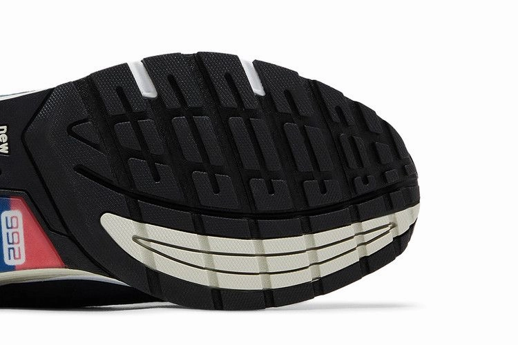 New Balance 992 MiUSA Navy New Balance Rc42 Rubber Sole Sneakers In White And Brown