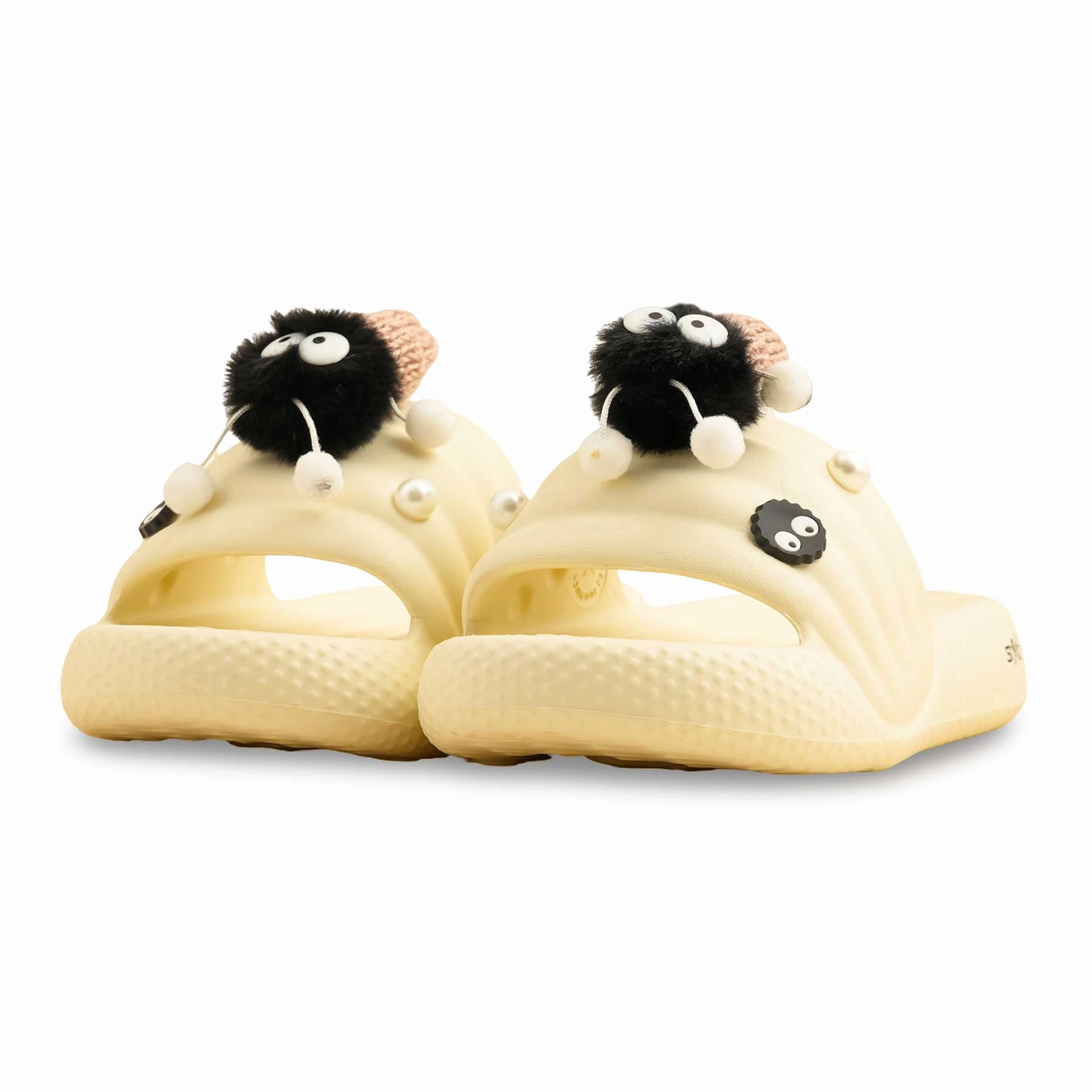Cream Casual Softy For Ladies CL9352 Shoes For Narrow Flat Feet