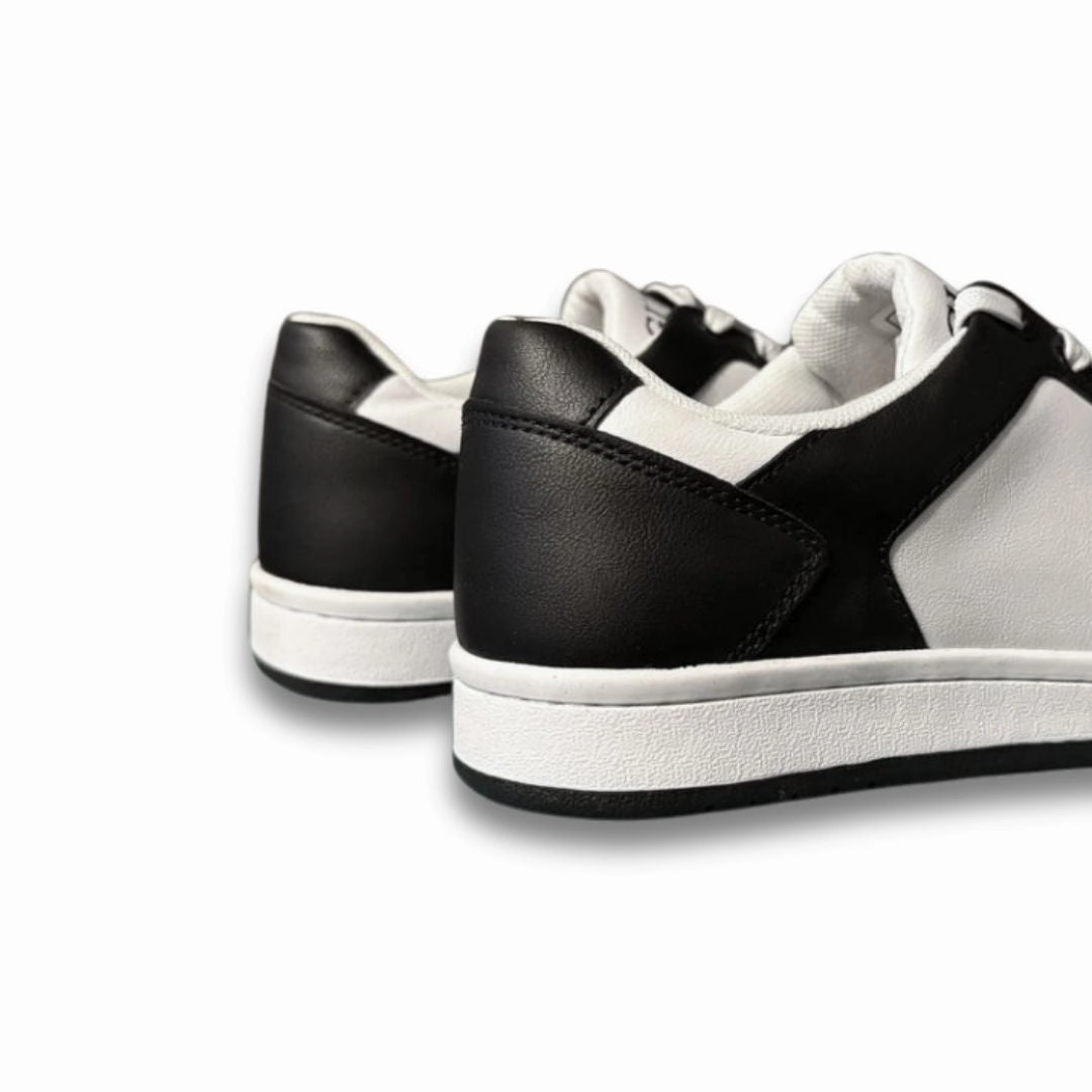 GUESS Ludolf Sneakers Men - WHTBLK The Row Flat Shoes