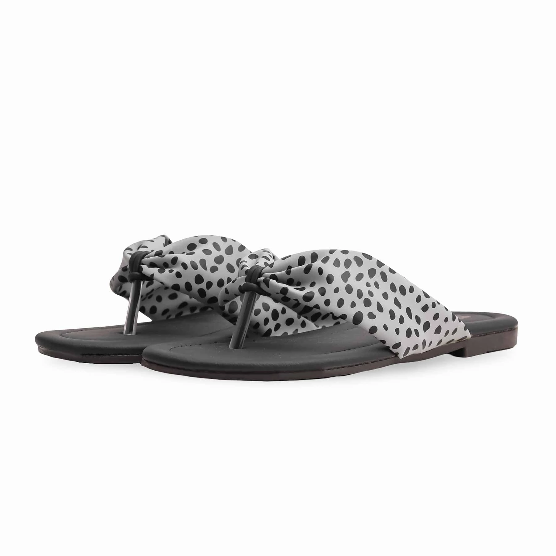 Casual Shoes In Italy Grey Casual Chappal CL1900