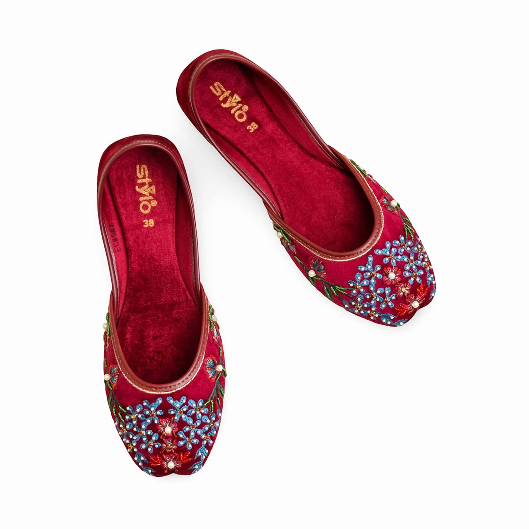 Drag Queen Flat Shoes Maroon Ethnic Khusa EC8588
