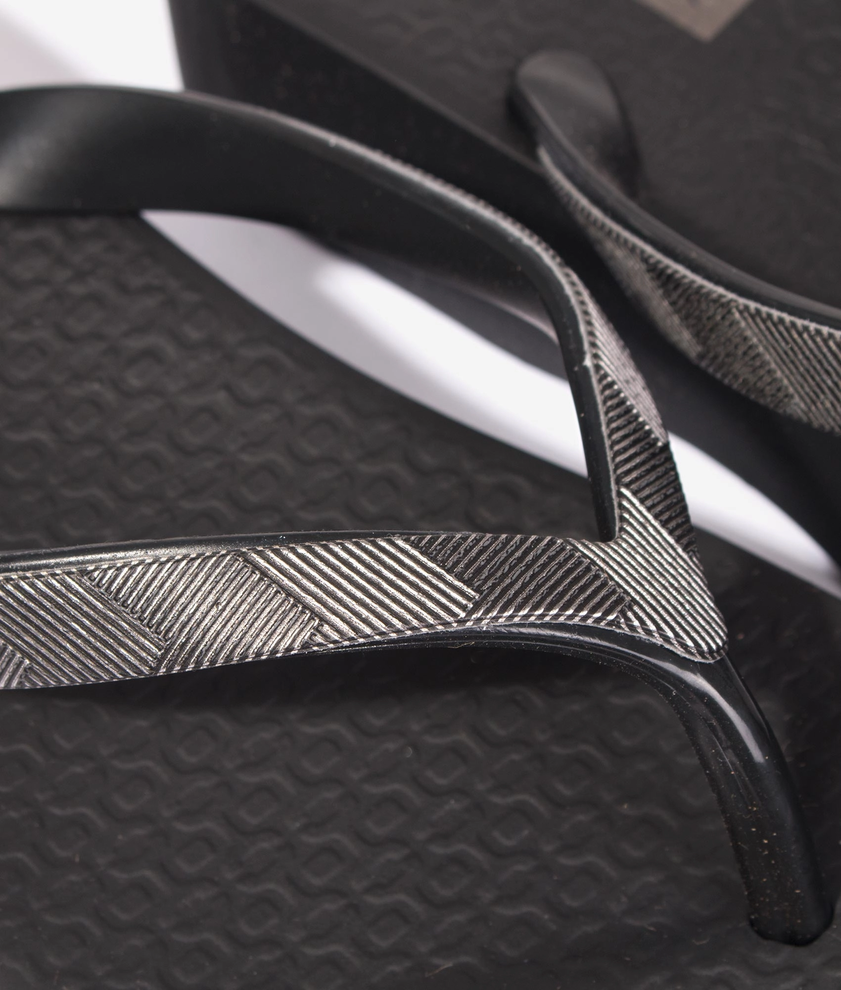 Flip Or Flop New Show Mesh wedge tex flip flops in black