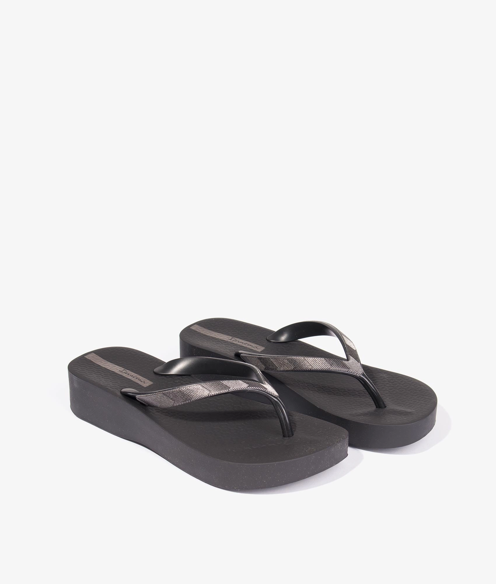 Flip Flops On Plane Mesh wedge tex flip flops in black