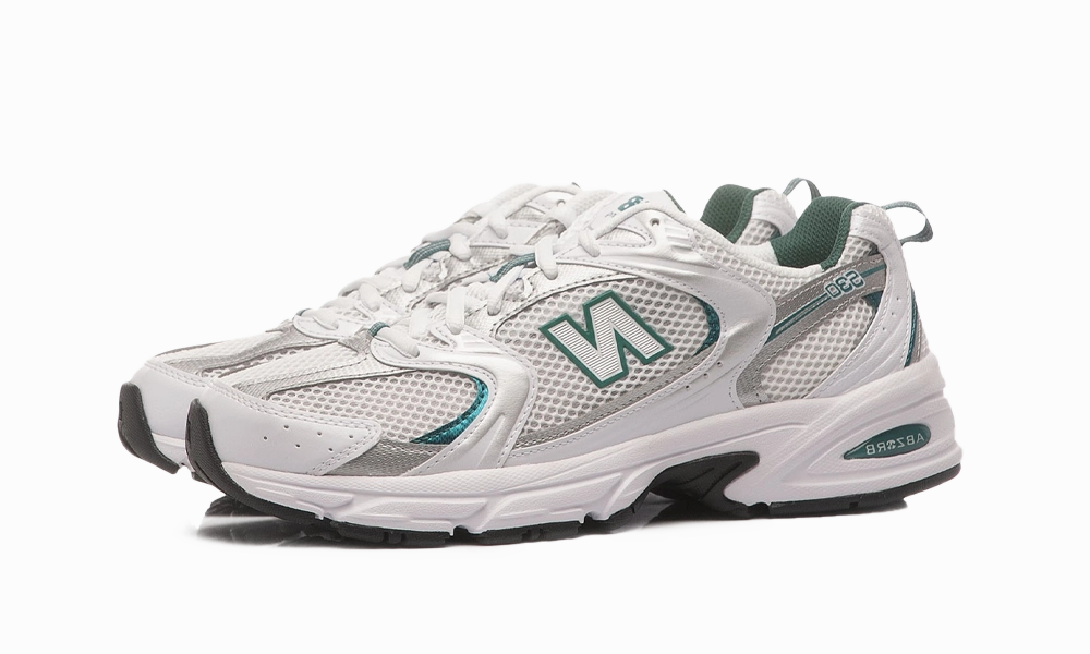 New Balance Gender Inclusive 9060 Sneaker New Balance 530 White Silver Green