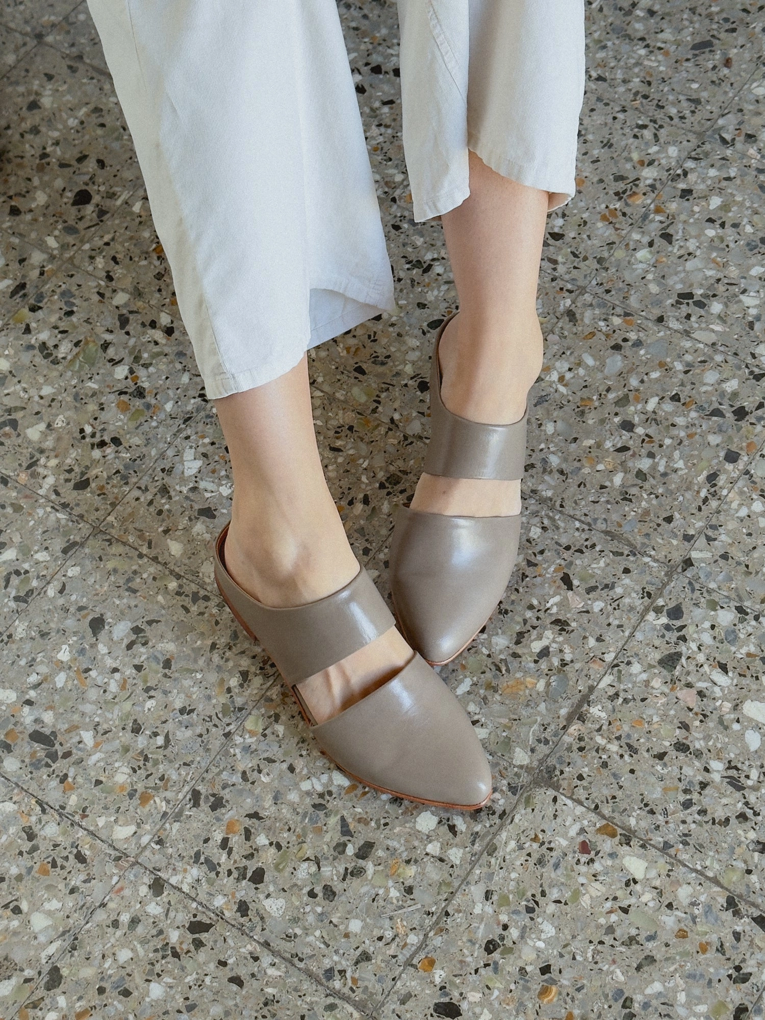 Best Running Shoe Inserts For Flat Feet Mule in Shiitake