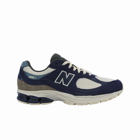 New Balance 2002R Navy Cream Street Style New Balance