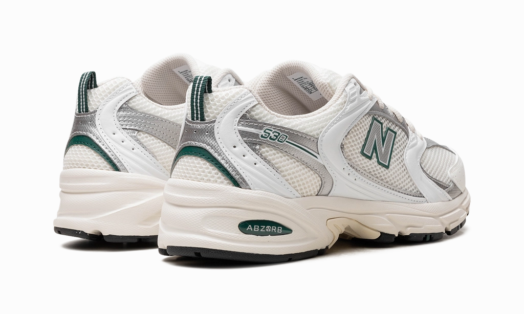 9060 New Balance All Black New Balance 530 "Sea Salt Marsh Green"