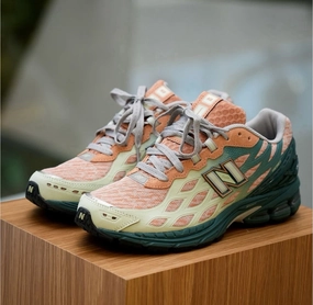 New balance Women's Retro New Balance Shoes