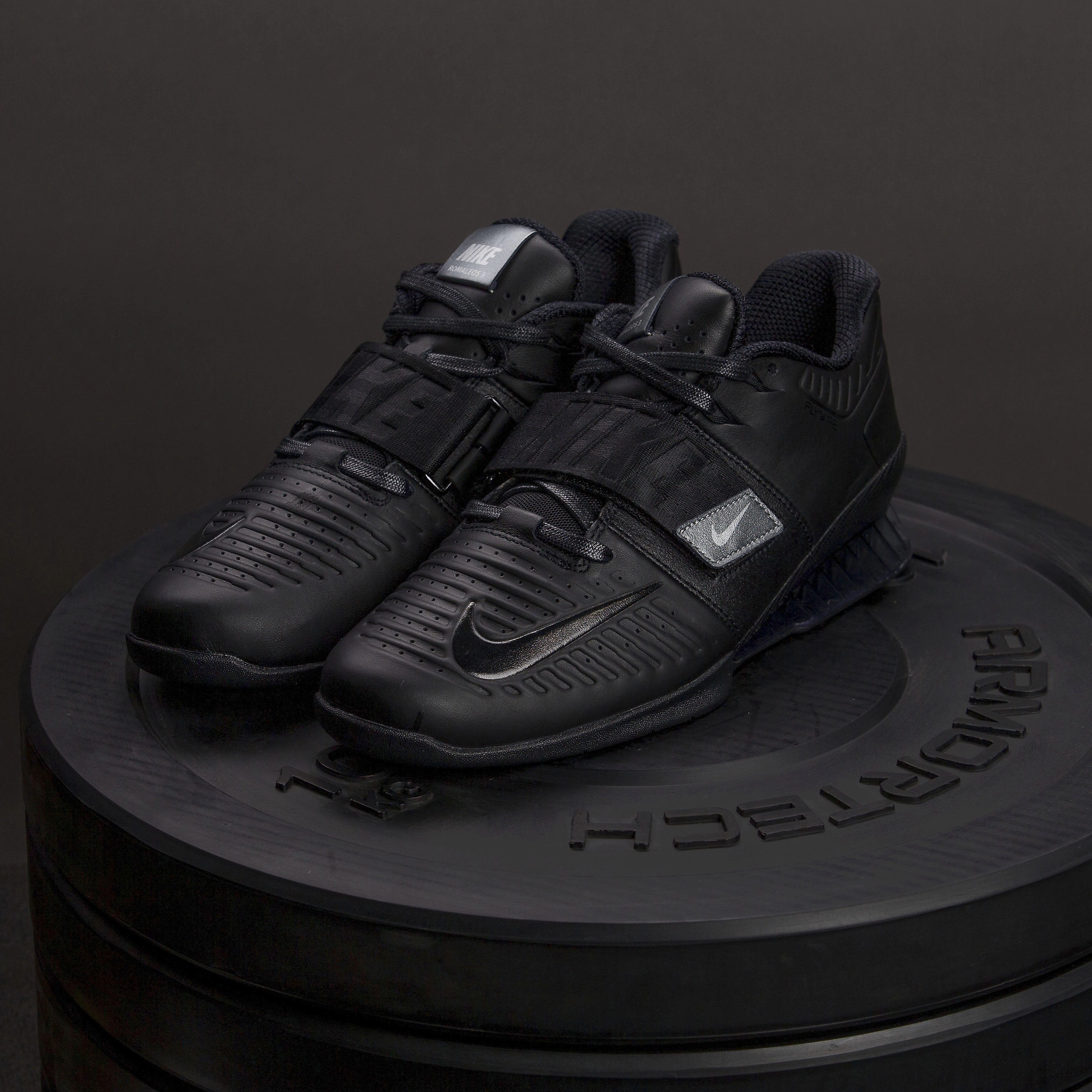 Shoes Like Asics Novablast Nike - Romaleos 3 XD Women's Weightlifting Shoes (Black/Metallic Bomber Grey)