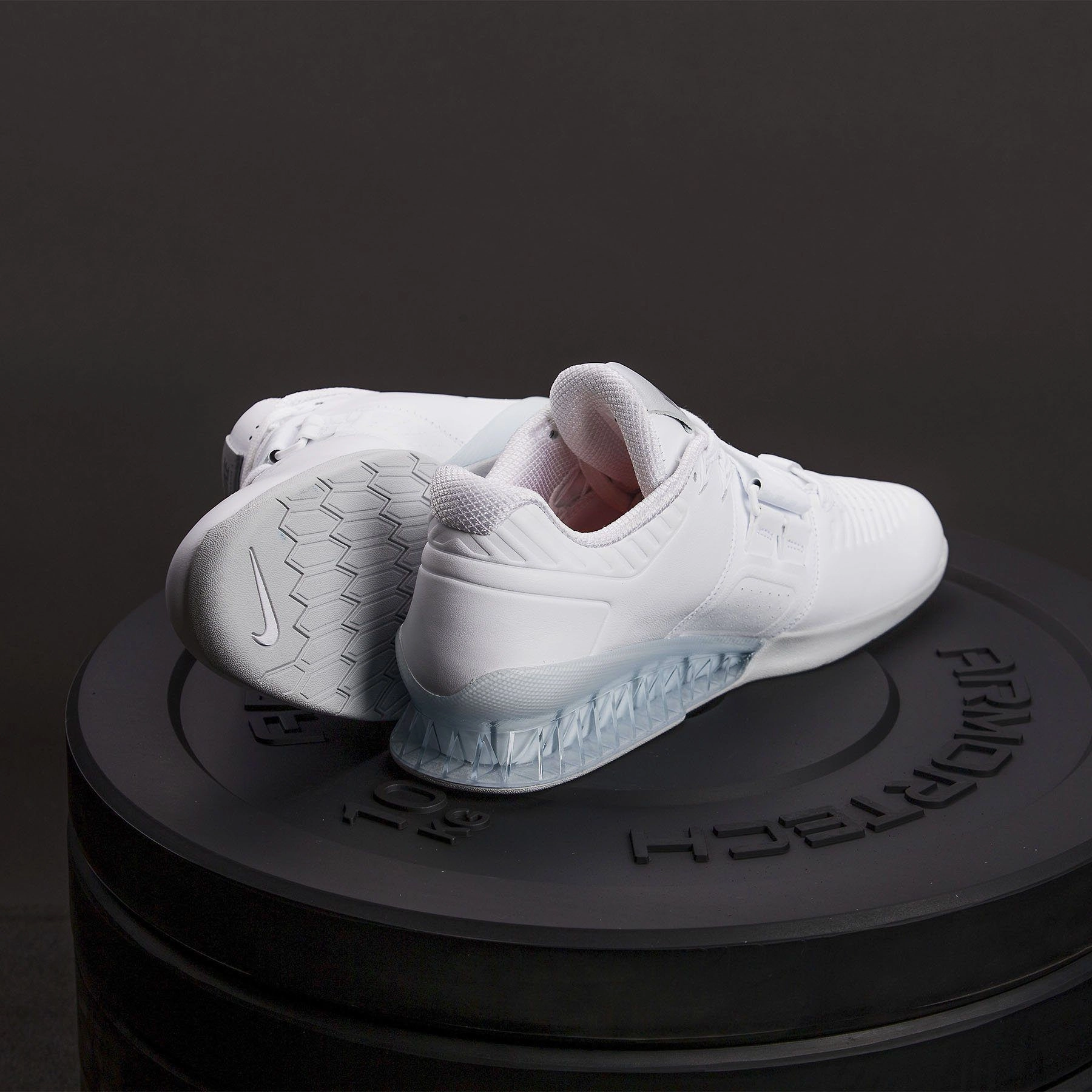 Asics Walking Shoes Nike - Romaleos 3 XD Women's Weightlifting Shoes (White/Metallic Platinum)