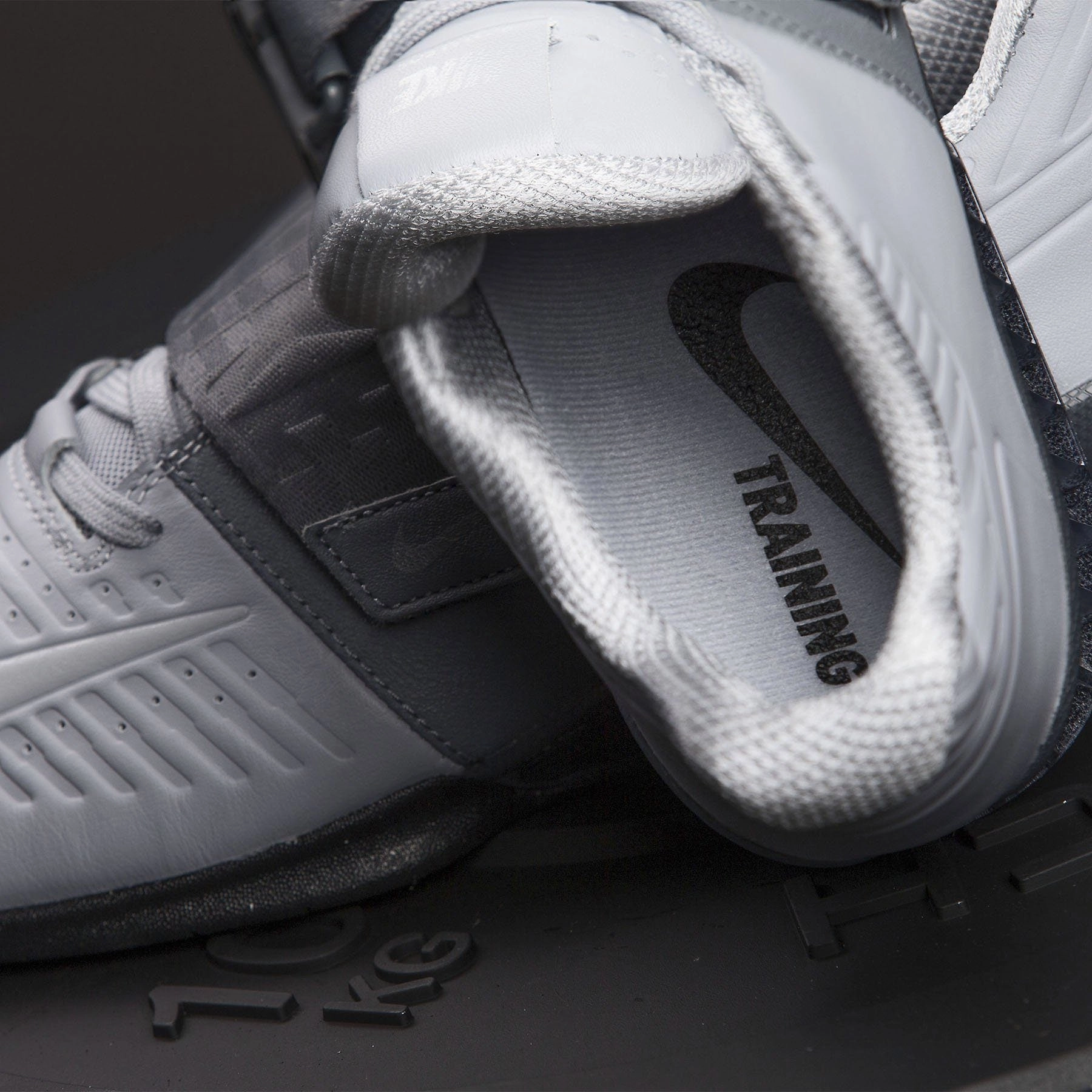 Nike - Romaleos 3 XD Women's Weightlifting Shoes (Wolf Grey/Cool Grey) Stability Asics Shoes