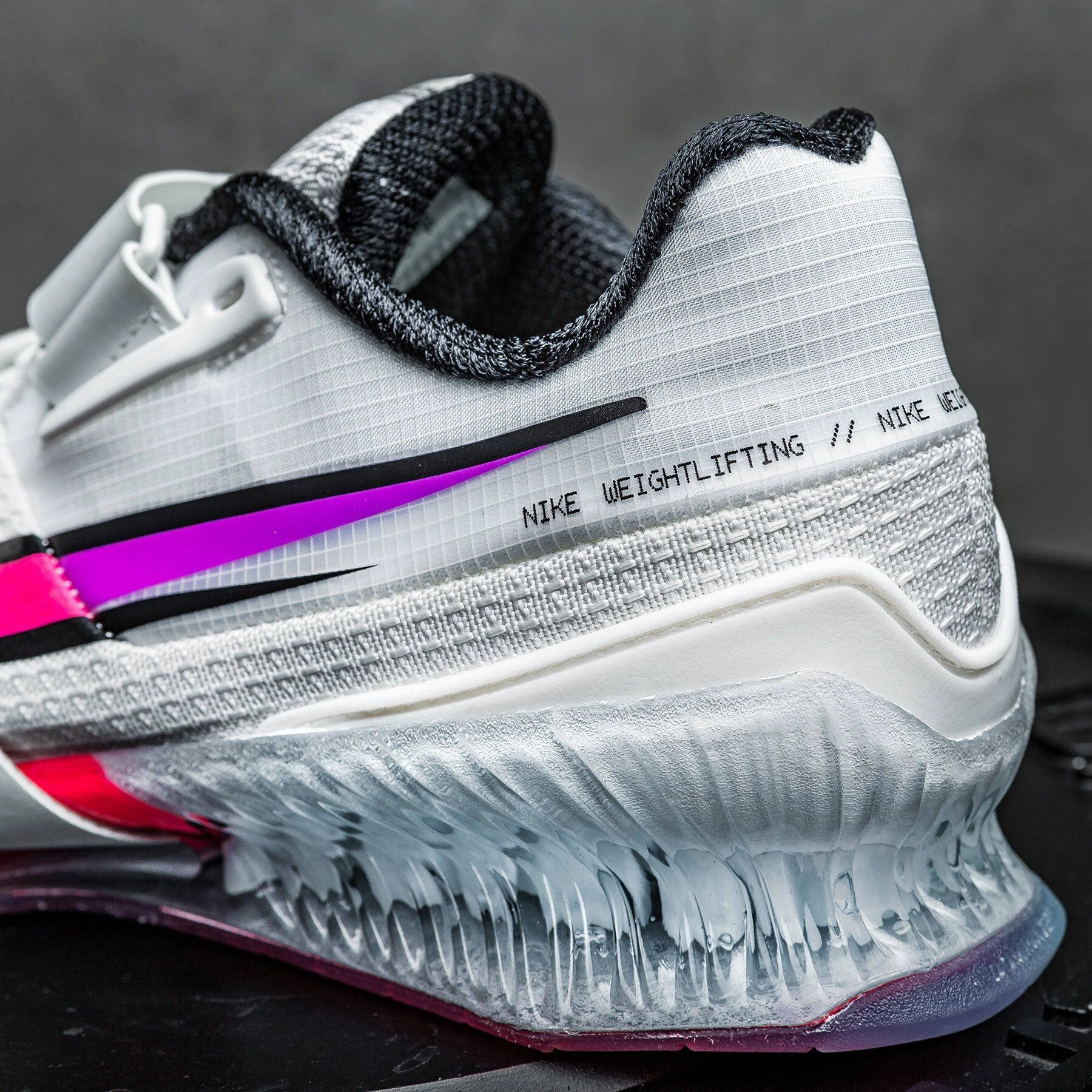 NIKE - ROMALEOS 4 SE Women's Training Shoe - PALE IVORY/HYPER VIOLET-FLASH CRIMSON Asics Gt-2000 12 Shoes