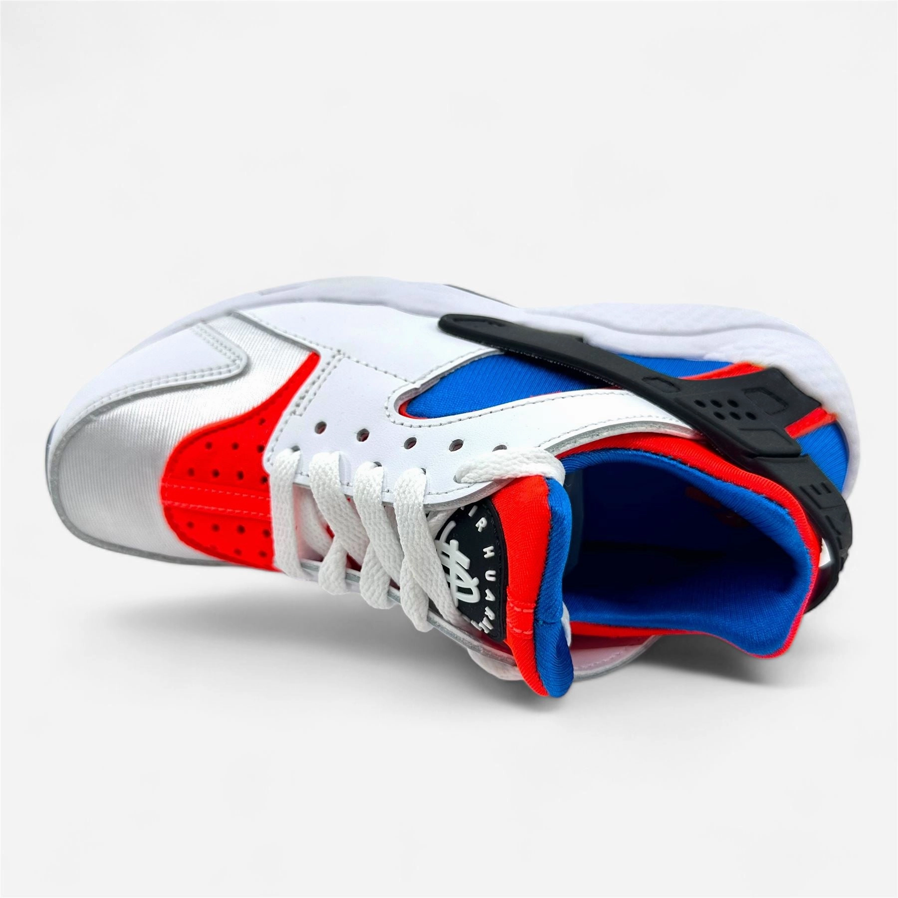 Nike Air Huarache White Black Bright Crimson Womens Size 6 Athletic Sneaker Running Shoes Glycerin