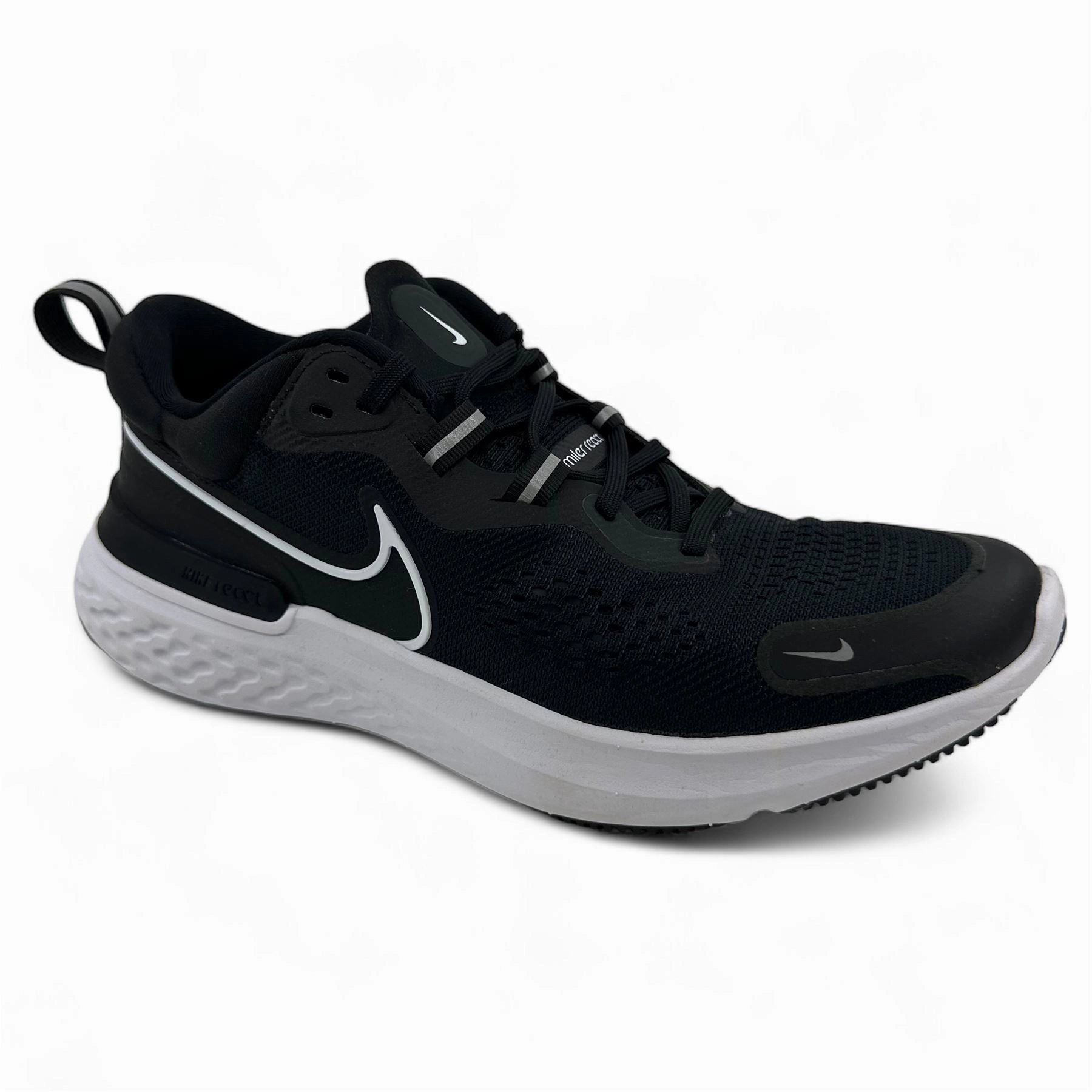 Nike React Miler 2 Black White Smoke Grey Mens Size 8.5 Athletic Sneaker Running Shoe Store
