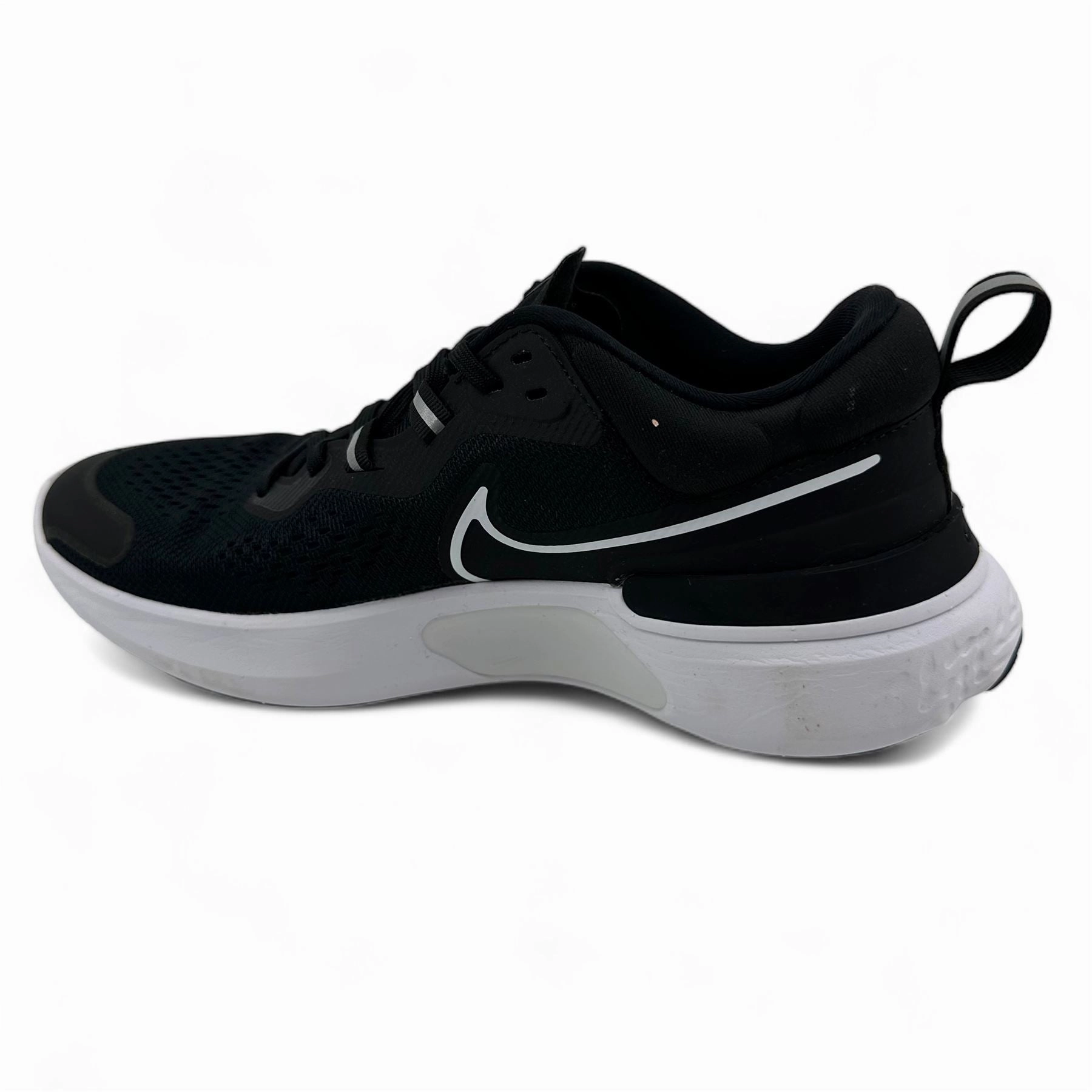 Nike React Miler 2 Black White Smoke Grey Mens Size 8.5 Athletic Sneaker Fresh Foam Roav Road Running Shoe