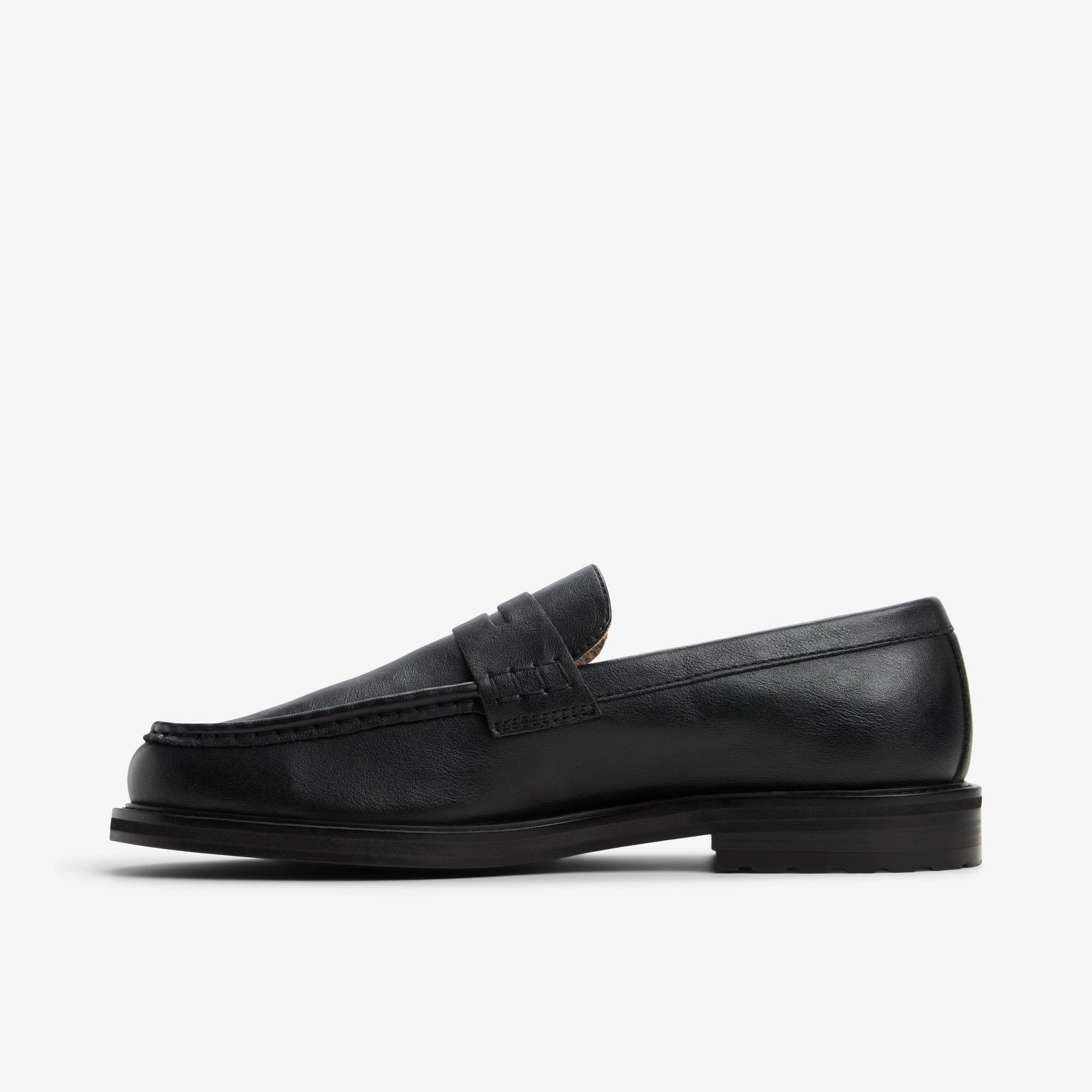 Dumont Wearing Loafers Without