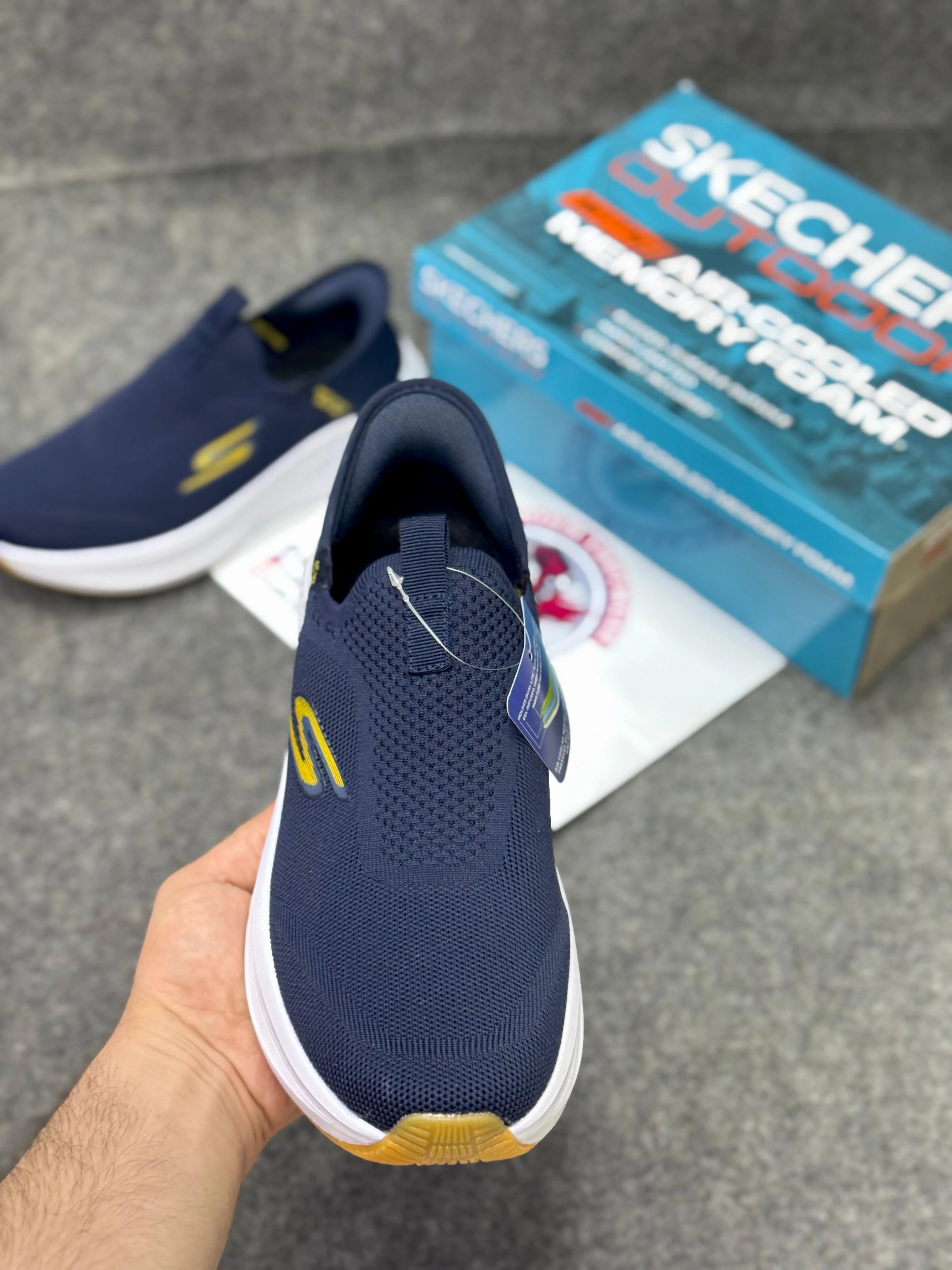 How To Purchase Running Shoes Skechers Slip-ins: Max Cushioning Hyper Burst Navy blue Comfort & Air-Cooled Cushioning | Best Walking