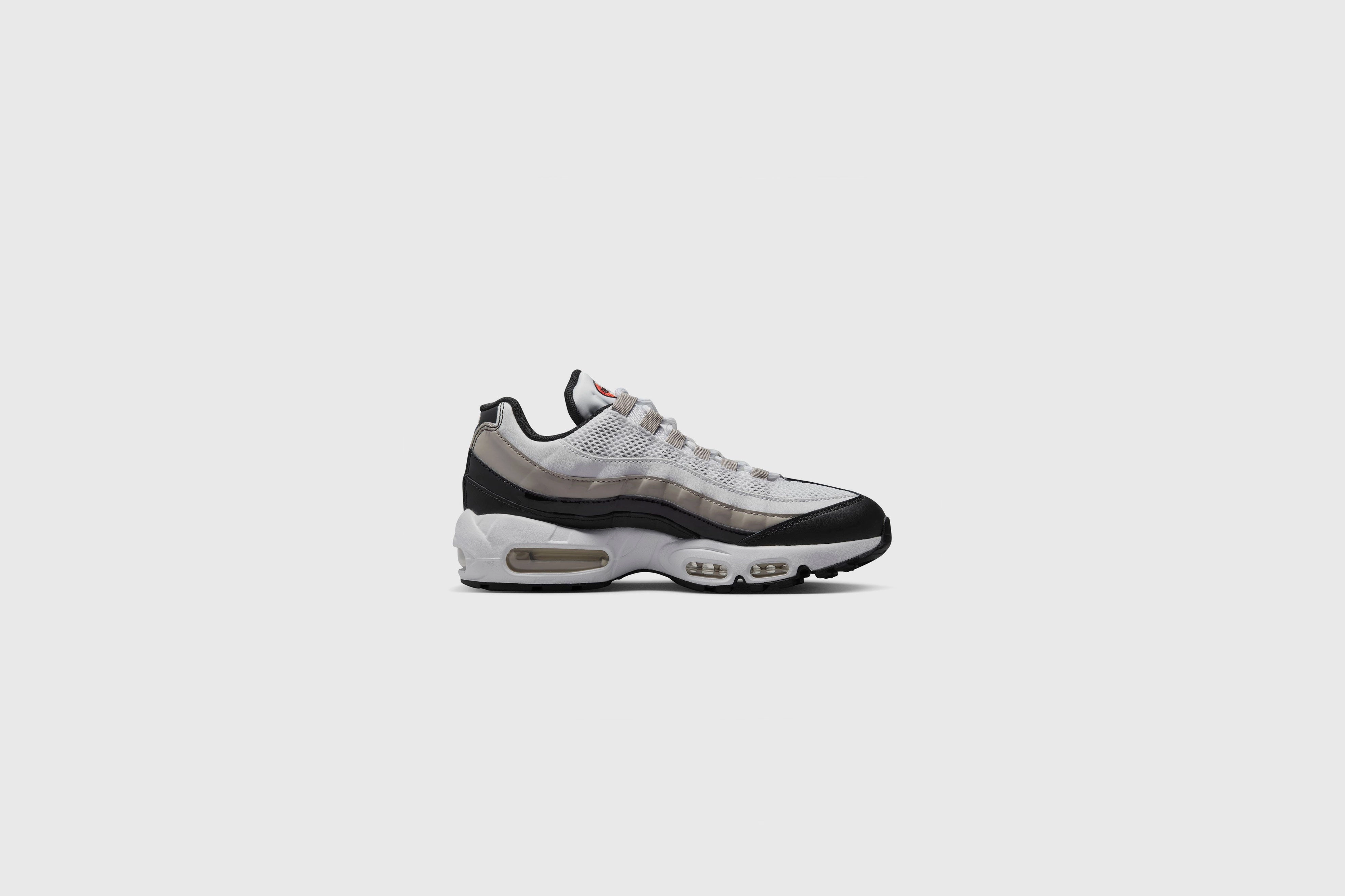 Best Asics Casual Shoes WMNS Nike Air Max 95 (White/Black-LT Iron Ore)