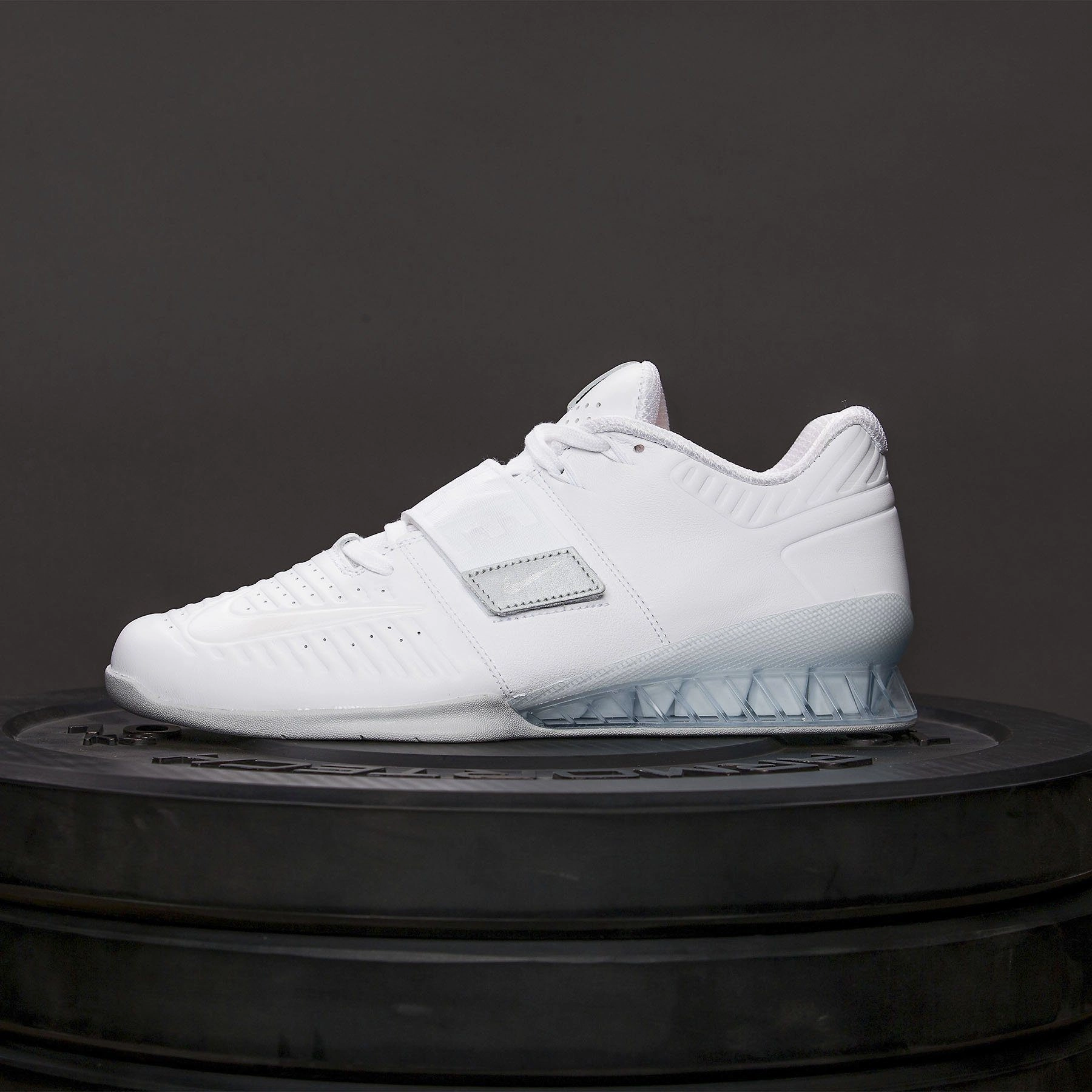 Asics Double Wide Shoes Nike - Romaleos 3 XD Women's Weightlifting Shoes (White/Metallic Platinum)