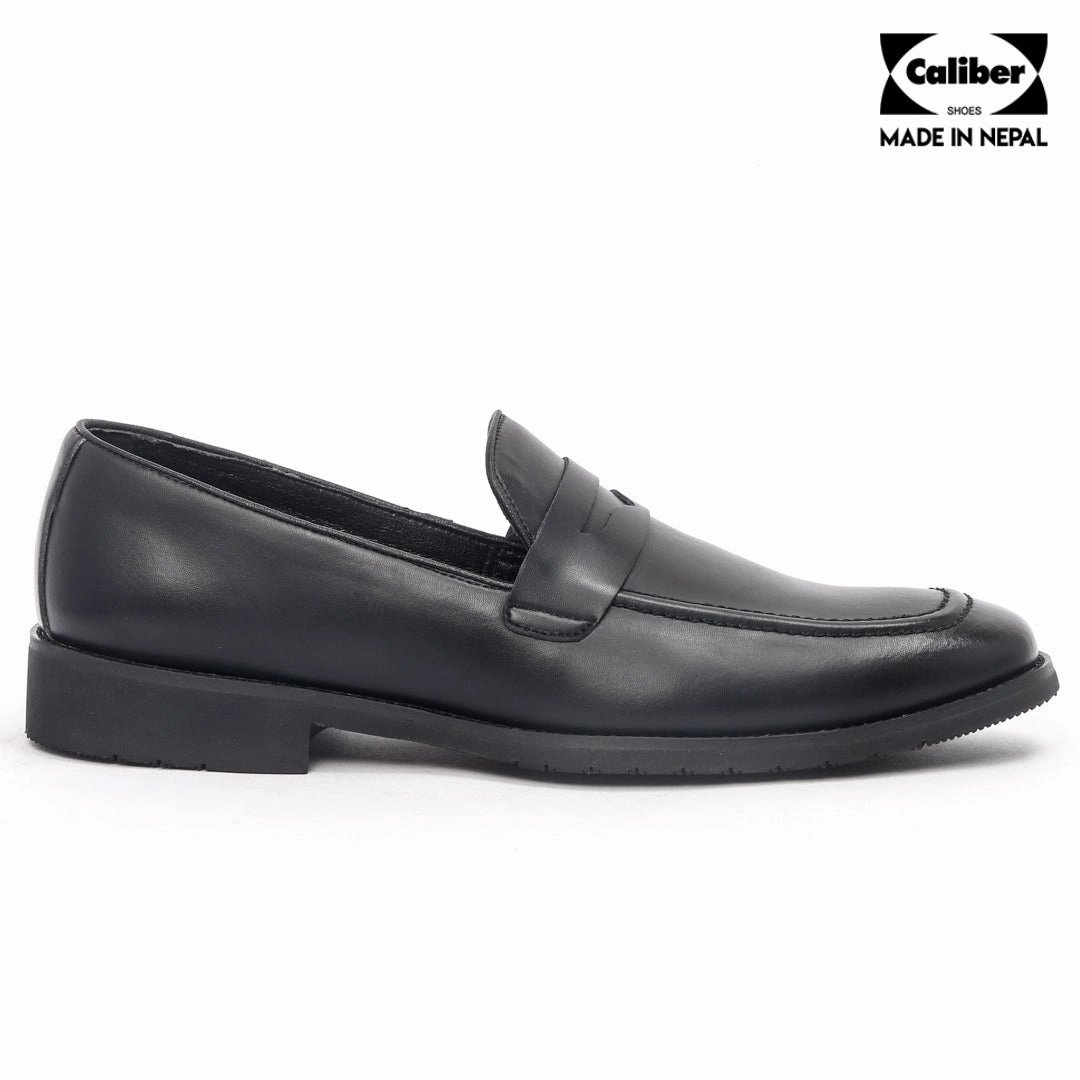 Shoes Good For Feet Caliber Shoes Black Slip On Formal Shoes for Men (T653C)