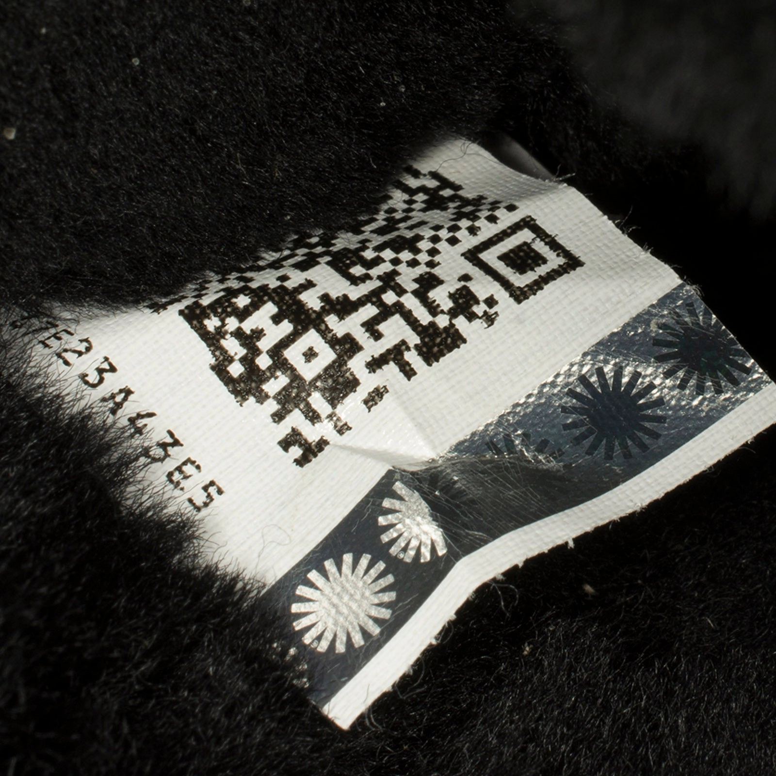 Slippers Tasman Size 8 UGG Scuffette II Metallic Conifer Black Slippers - Women's