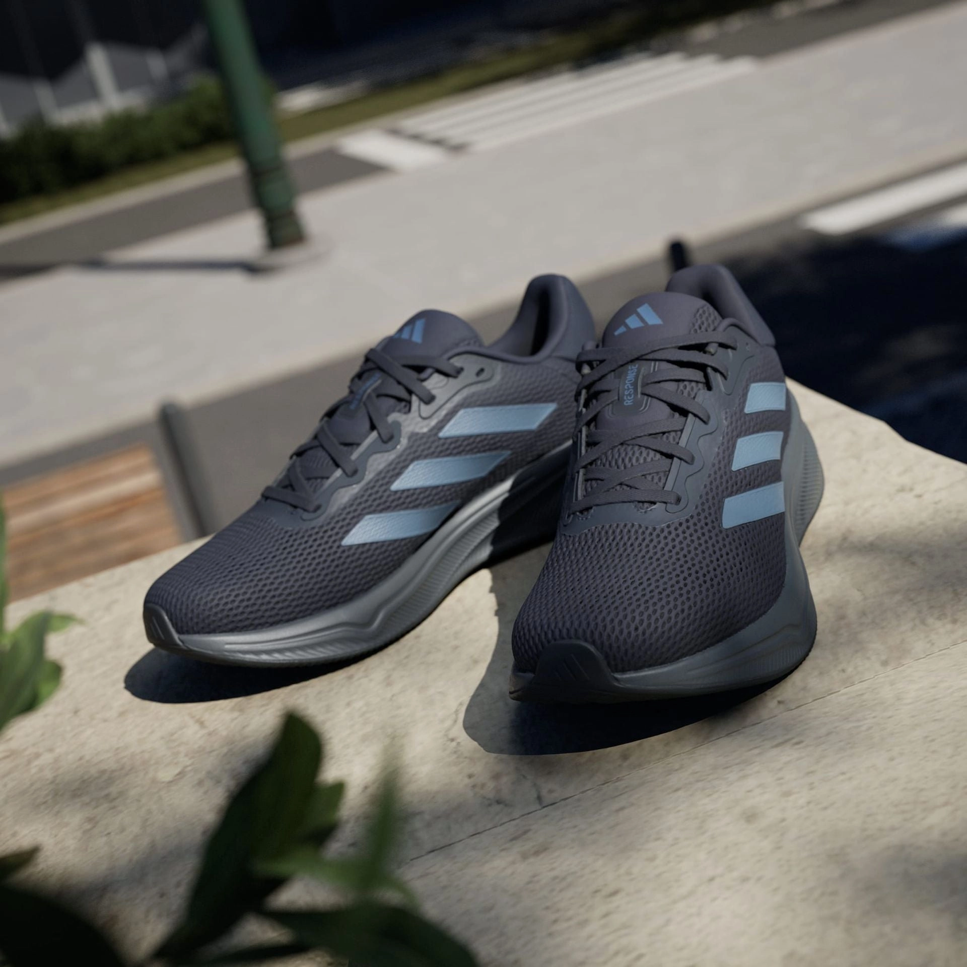 RESPONSE SHOES - Blue Adidas Heel Shoes