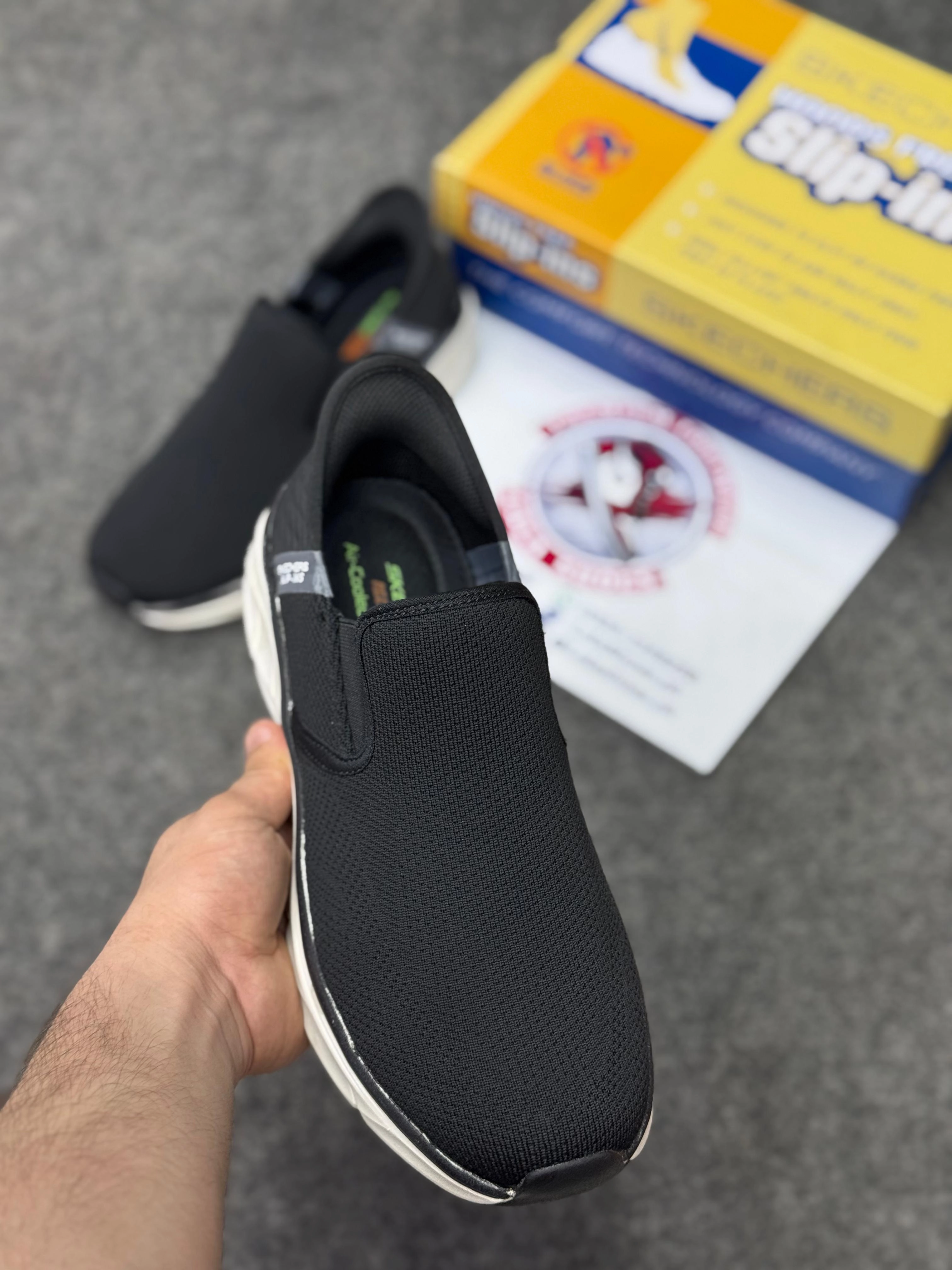 Best Supportive Running Shoe Skechers Slip-ins: Max Cushioning Hyper Burst Black white, Air-Cooled Memory Foam